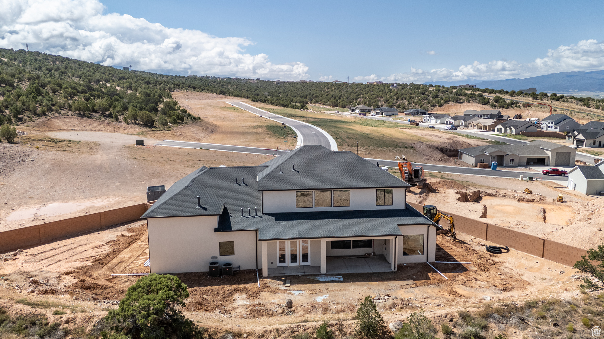 OLD SORREL RANCH - Residential