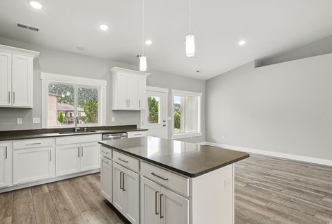 Tiny photo for 1152 E SMOKEY WAY, Cedar City, UT 84721 (MLS # 2129460)