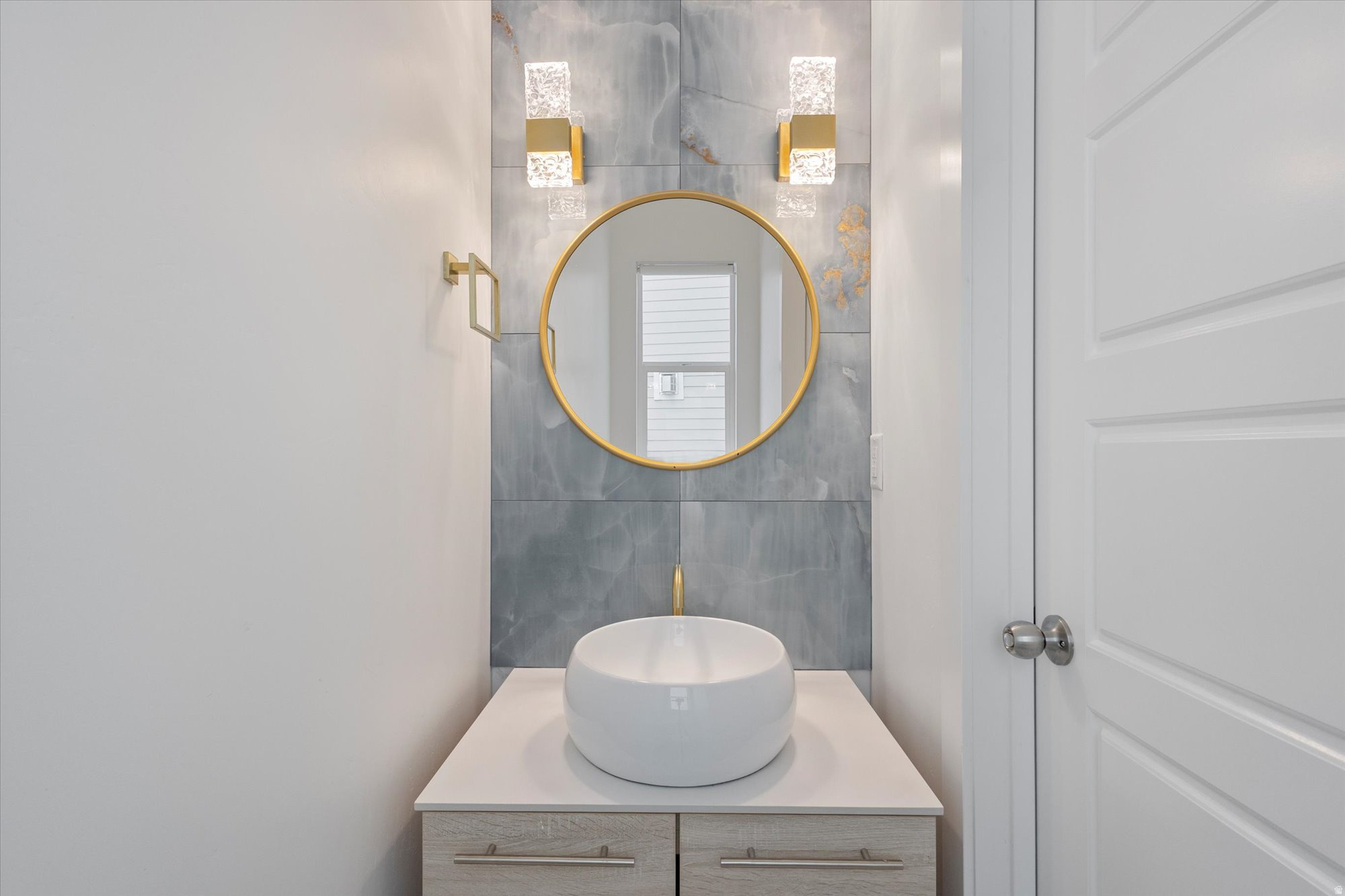 HIDDEN CANYON - Residential