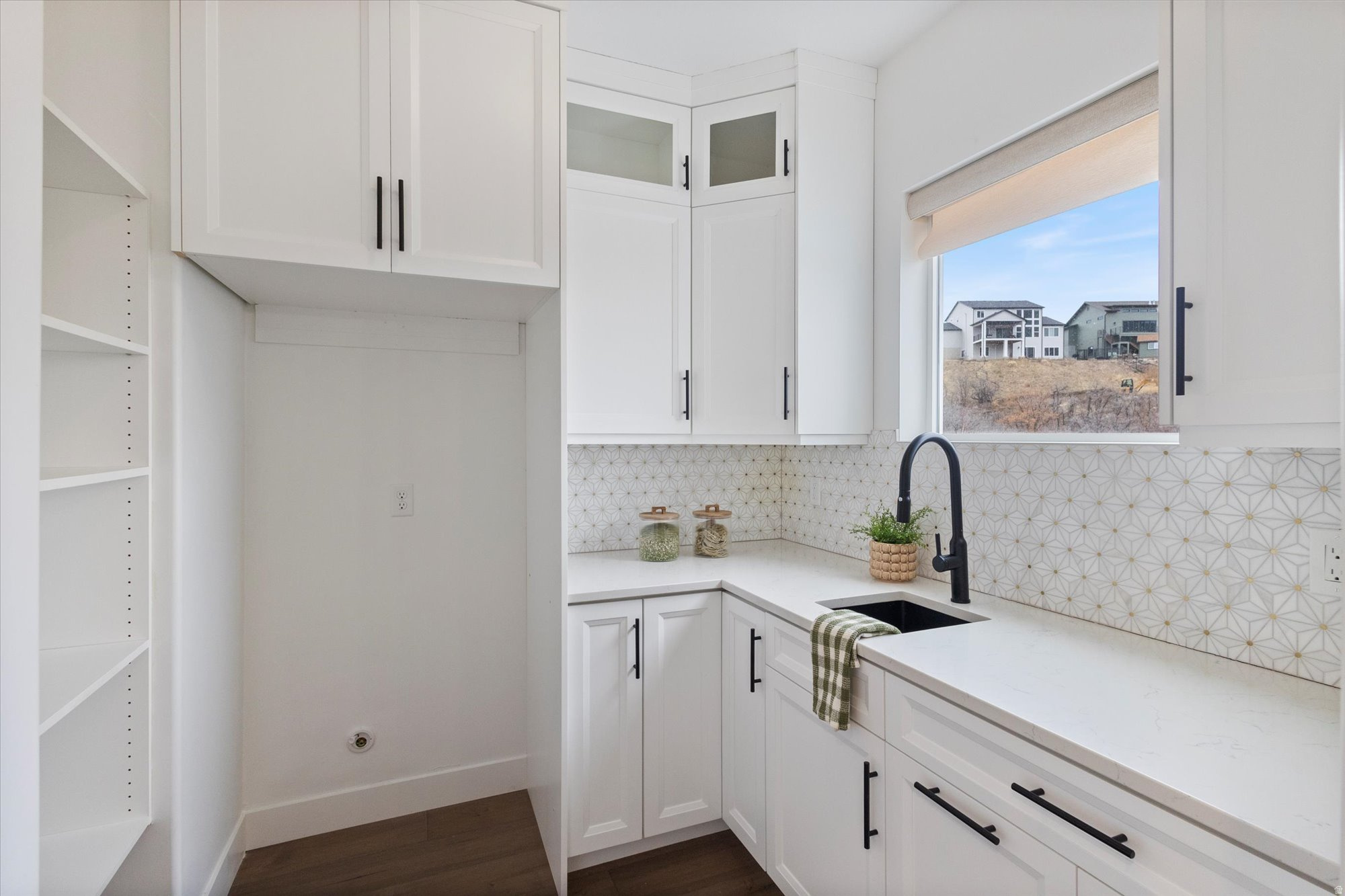 HIDDEN CANYON - Residential