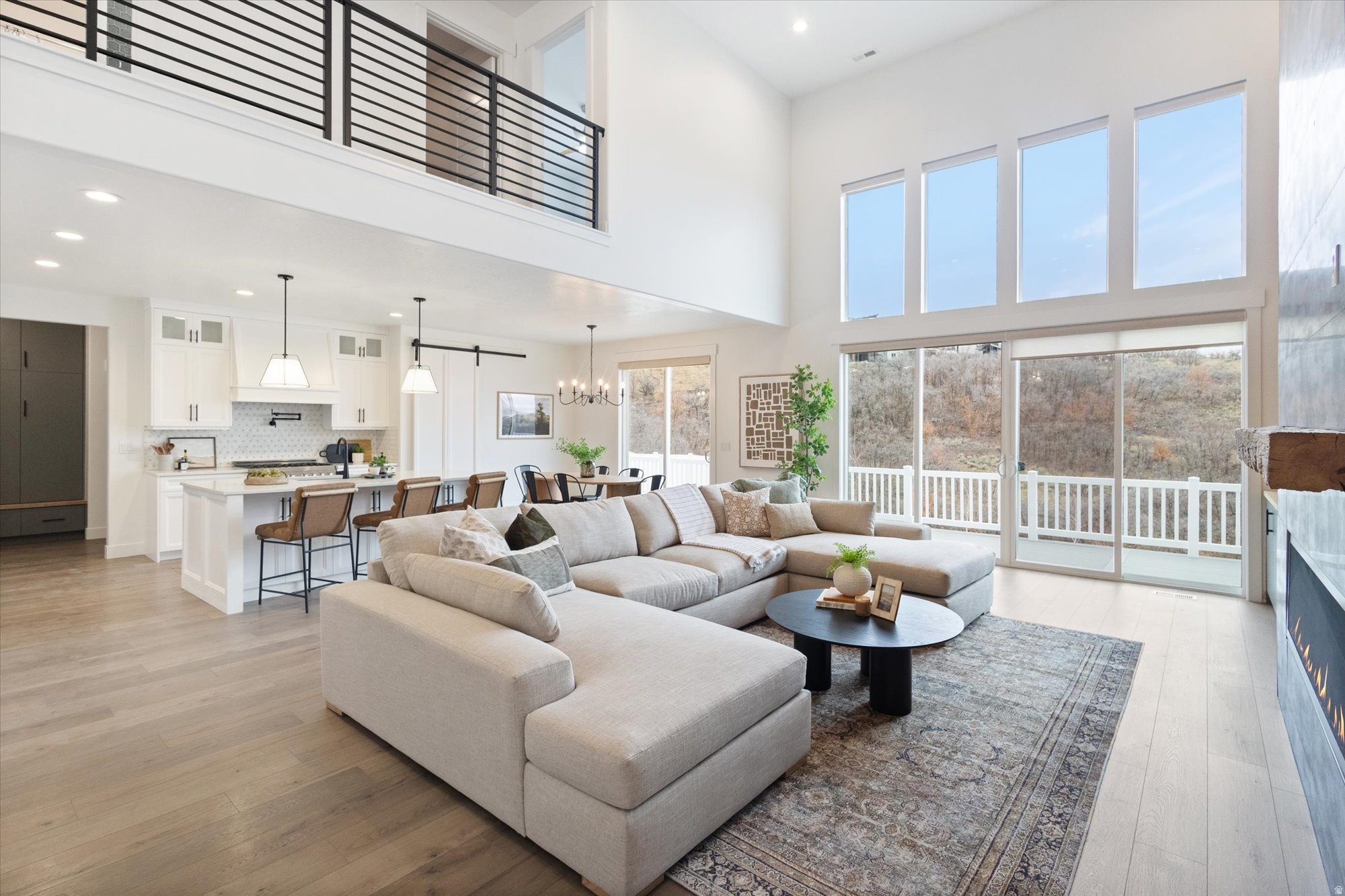 HIDDEN CANYON - Residential