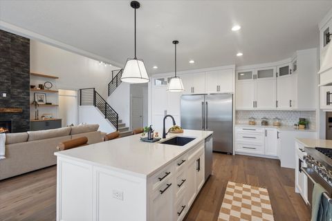 Tiny photo for 14648 S SPRINGTIME RD, Draper (UT Cnty), UT 84020 (MLS # 2123704)