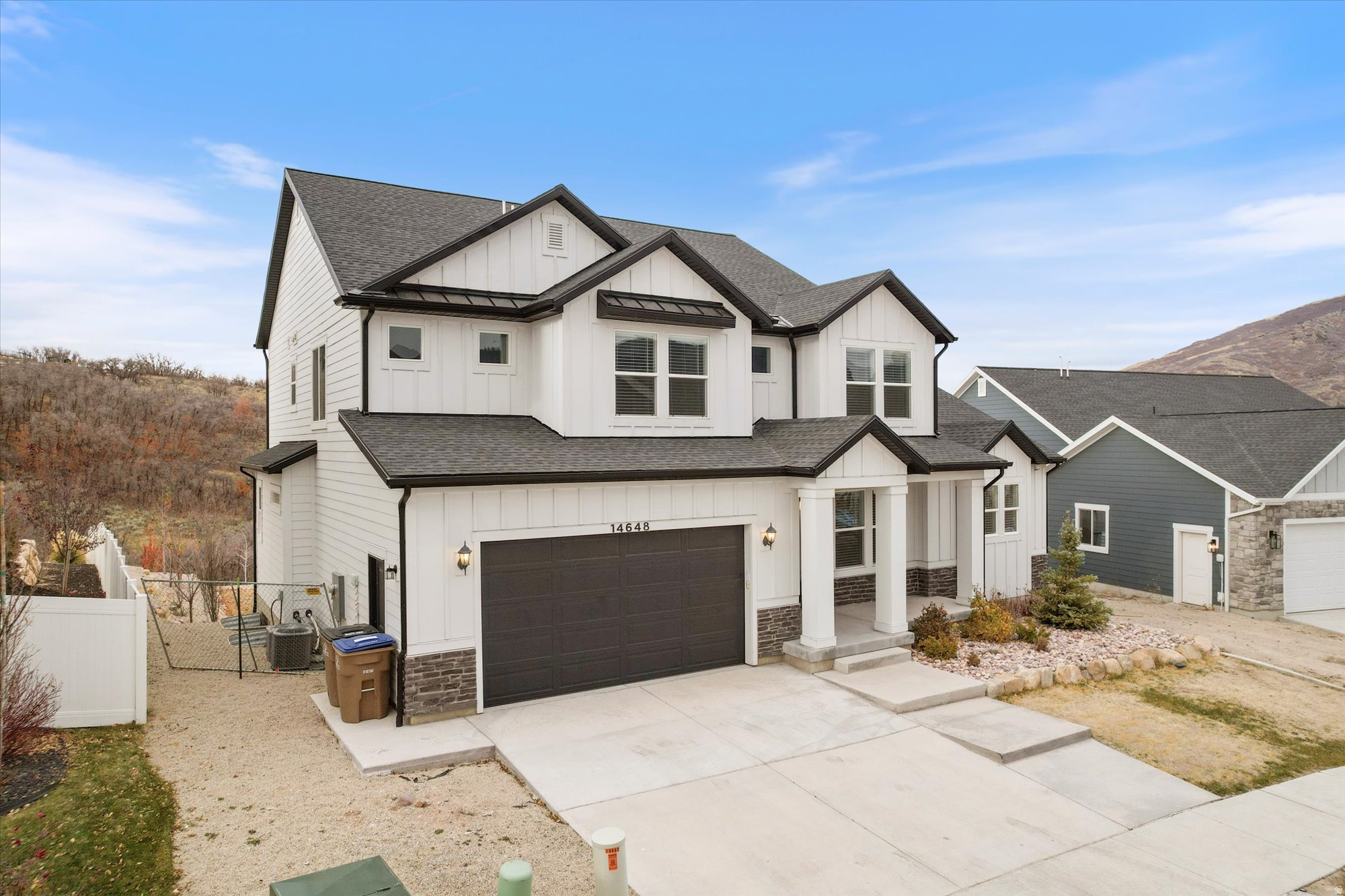 HIDDEN CANYON - Residential