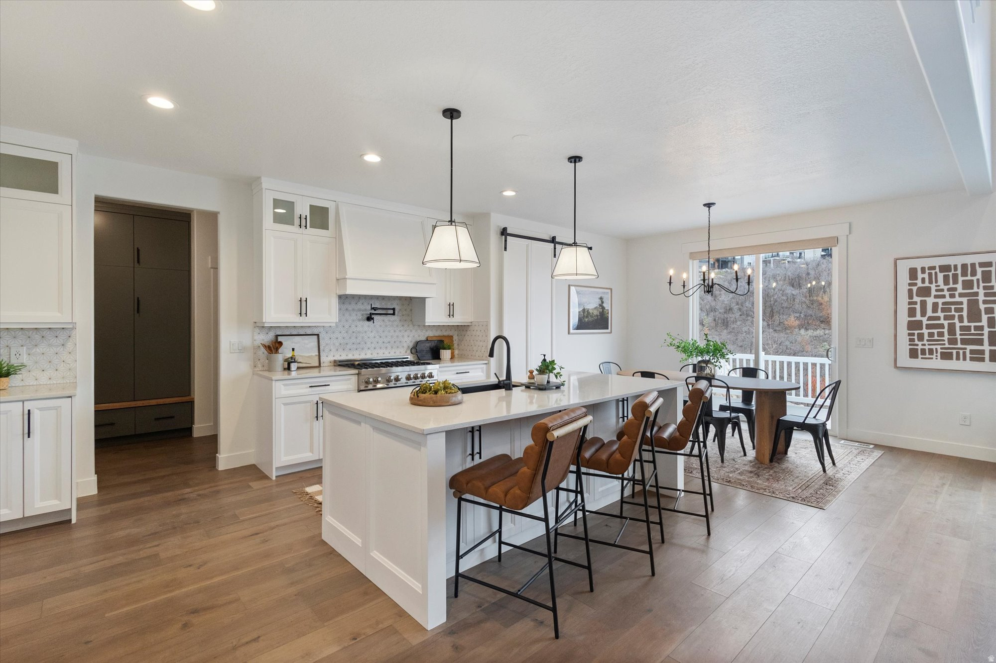 HIDDEN CANYON - Residential