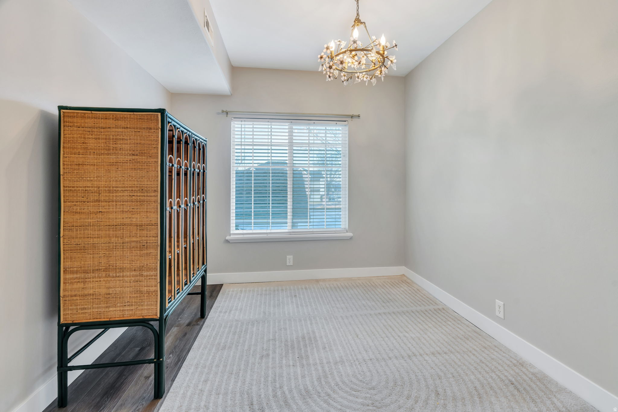 COUNTRYSIDE SQUARE - Residential