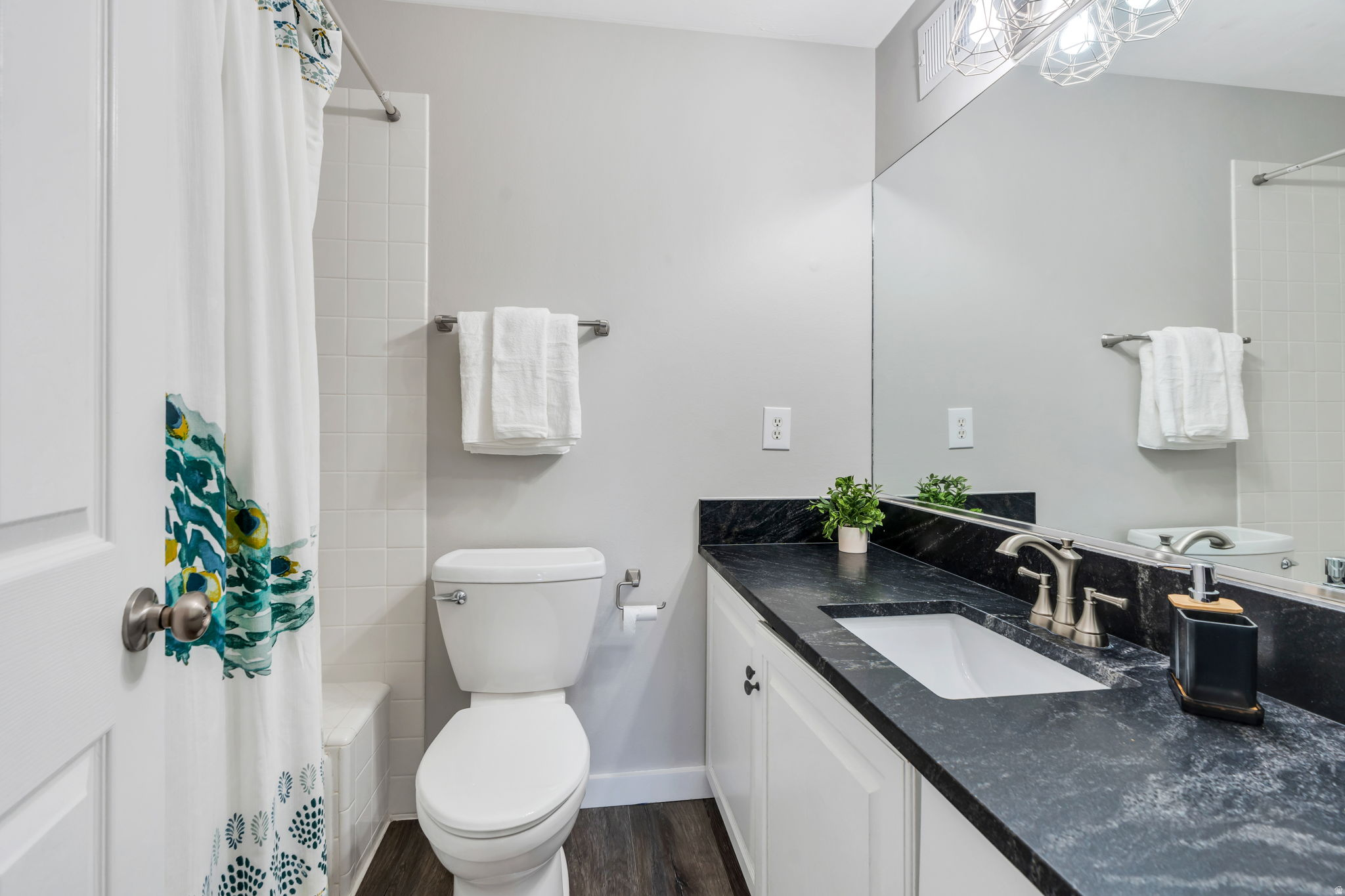 COUNTRYSIDE SQUARE - Residential