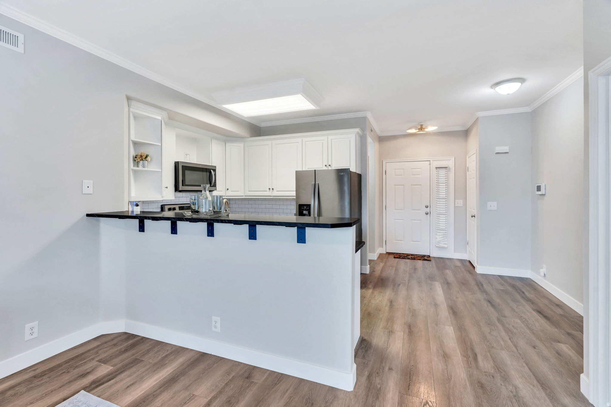 COUNTRYSIDE SQUARE - Residential