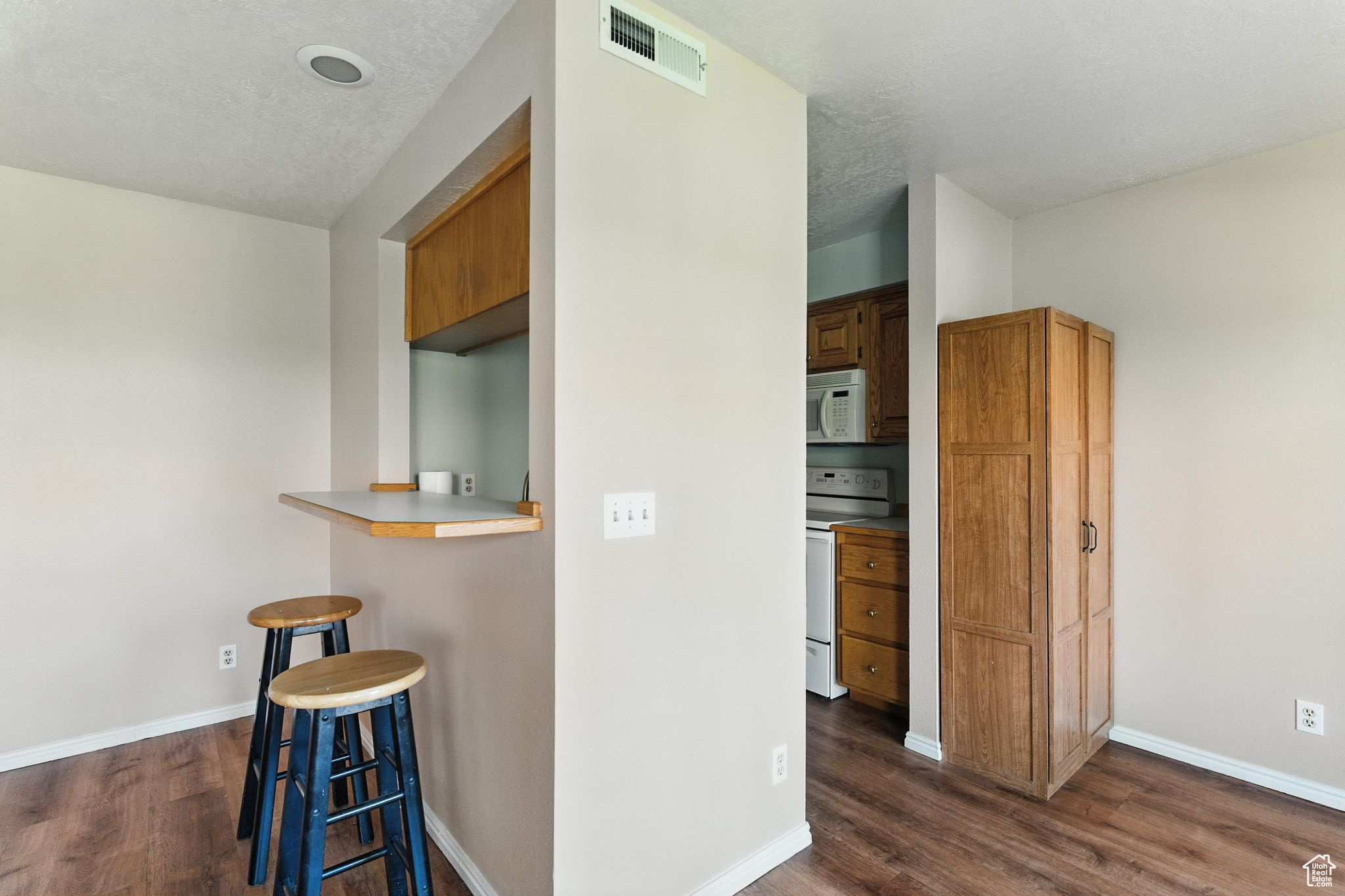 WILLOW RUN RESORT 1 CONDO - Residential