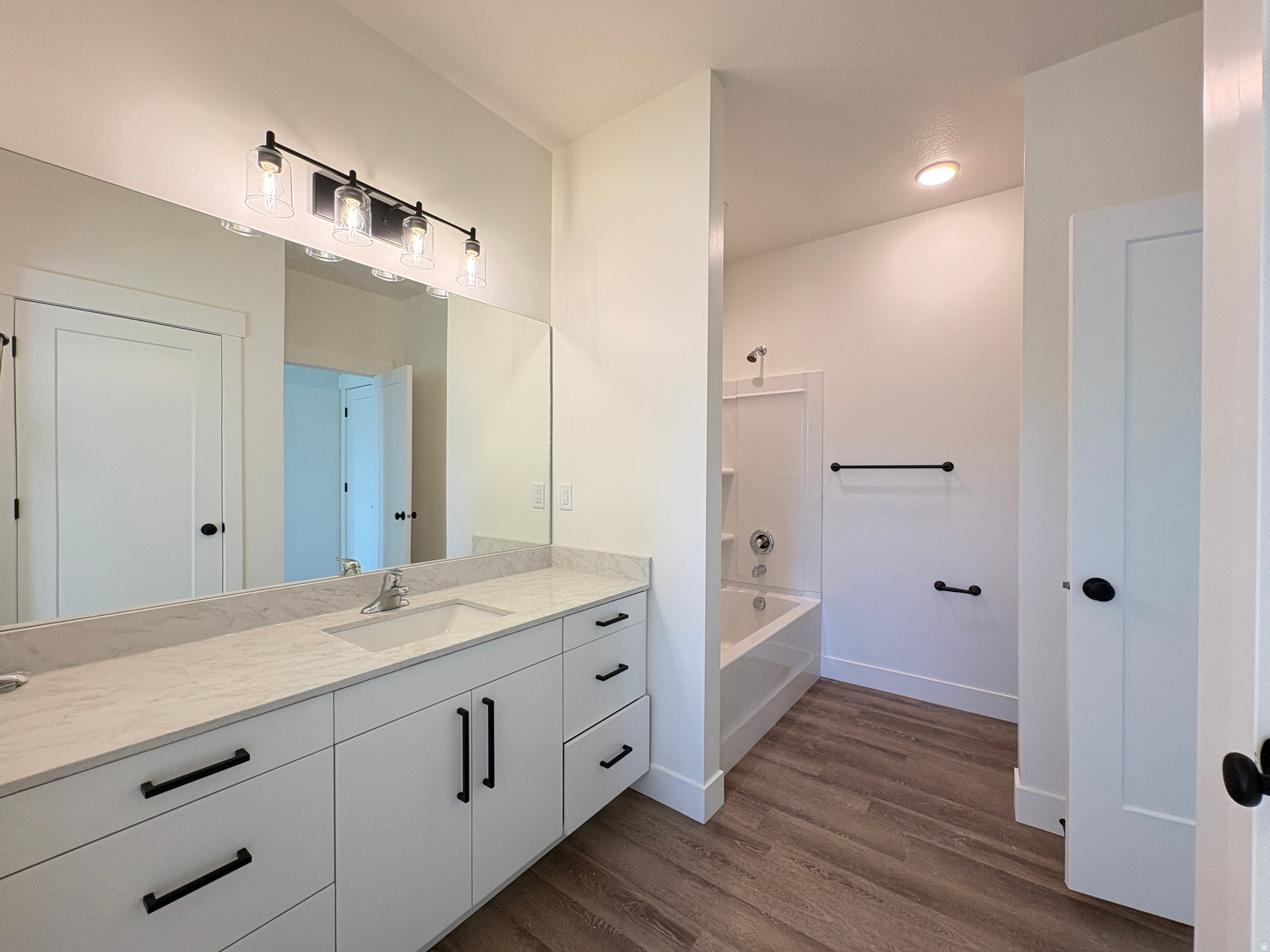 SALT GRASS - Residential