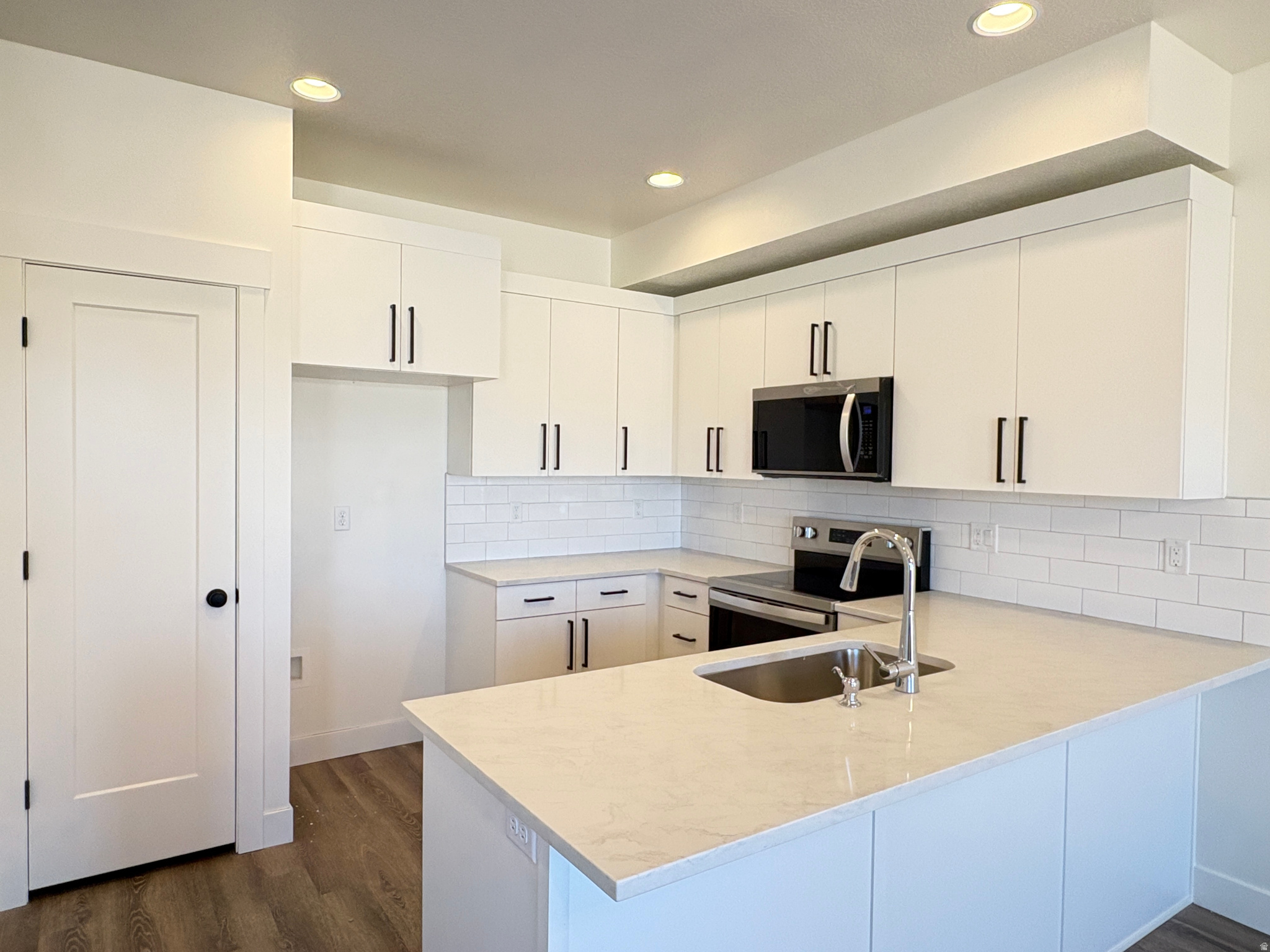 SALT GRASS - Residential