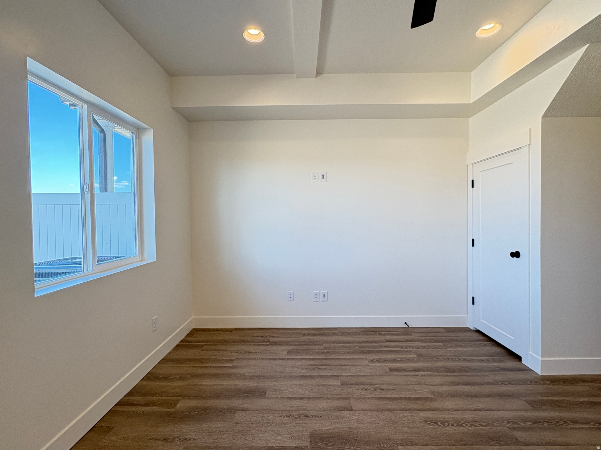SALT GRASS - Residential