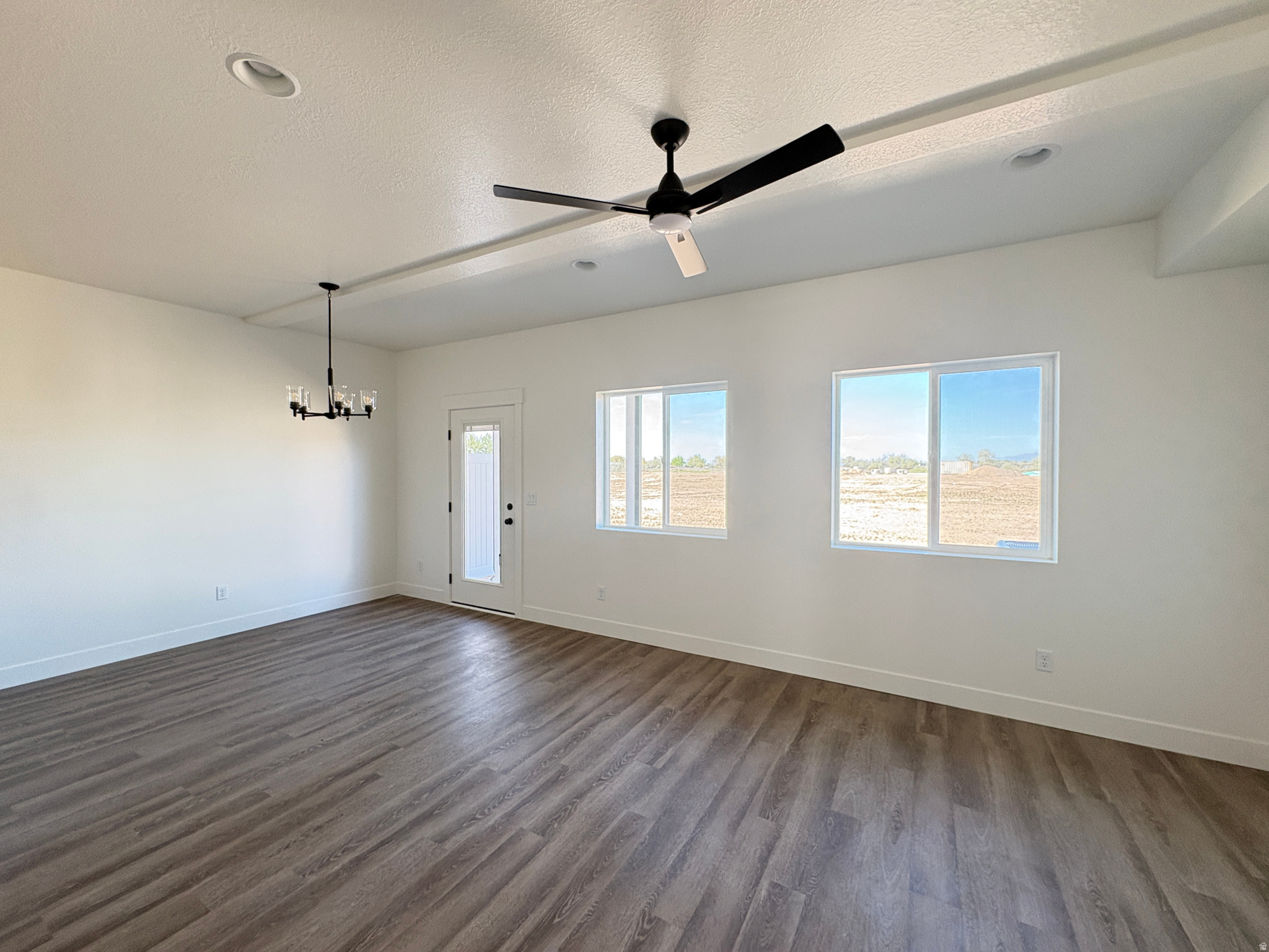 SALT GRASS - Residential