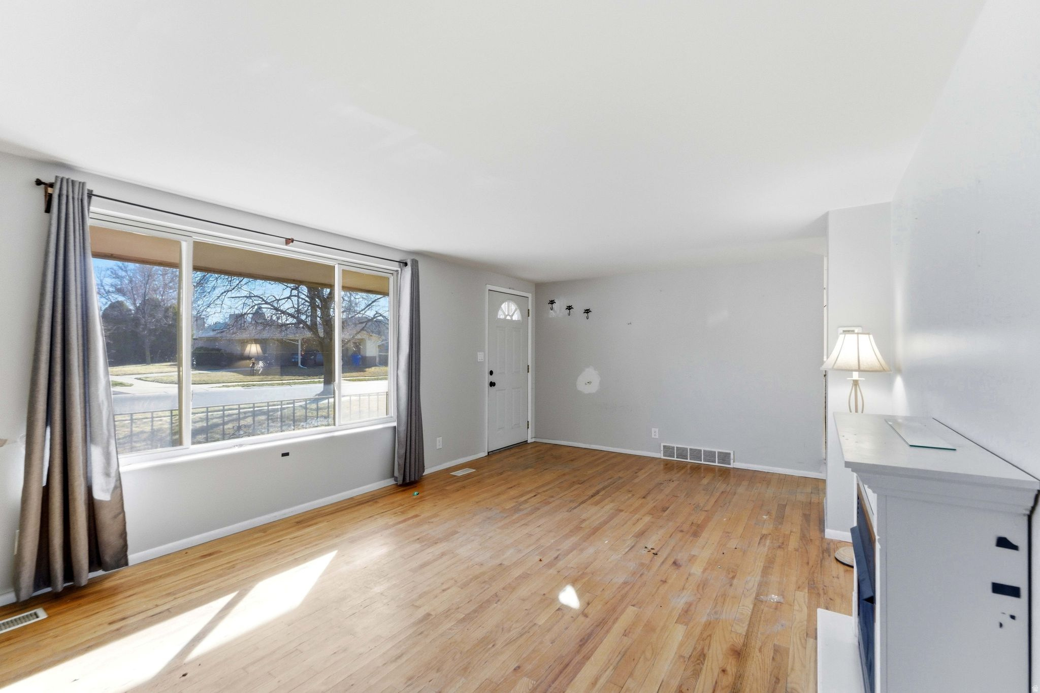 GOLDEN ACRES - Residential