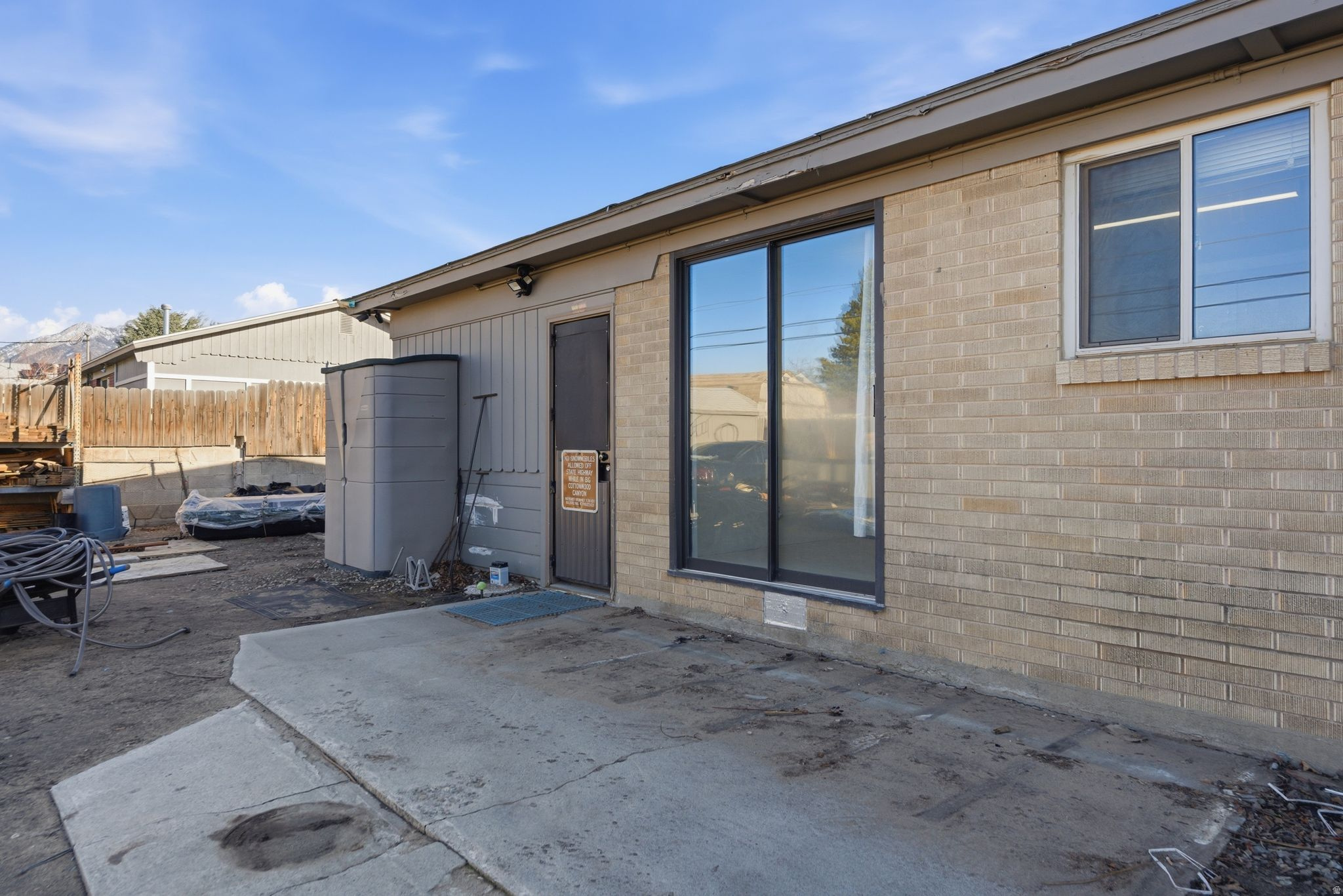 GOLDEN ACRES - Residential