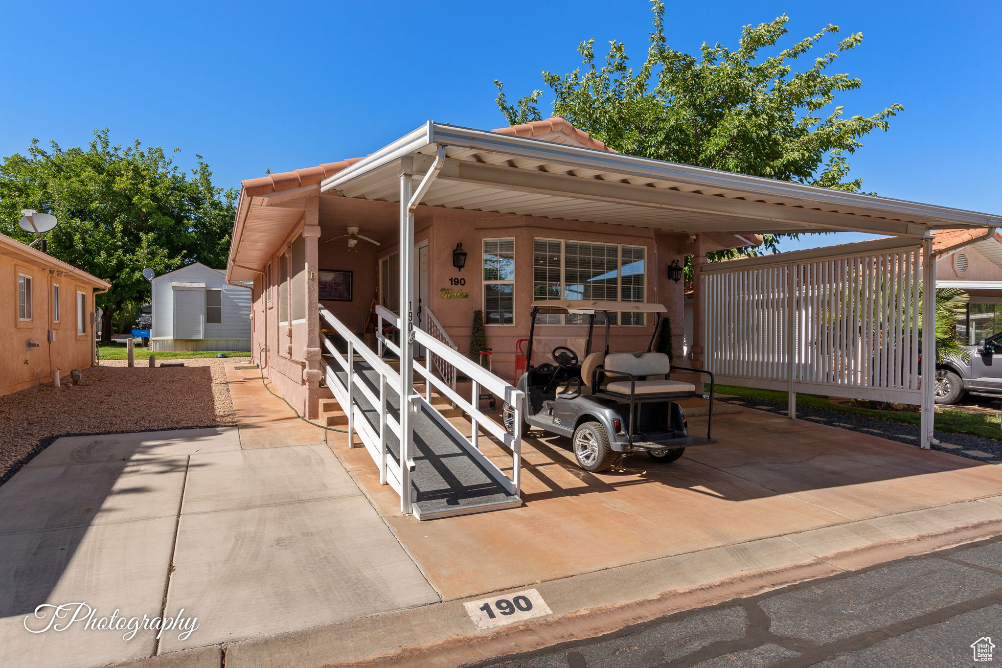 KINGS ROW EST - Residential