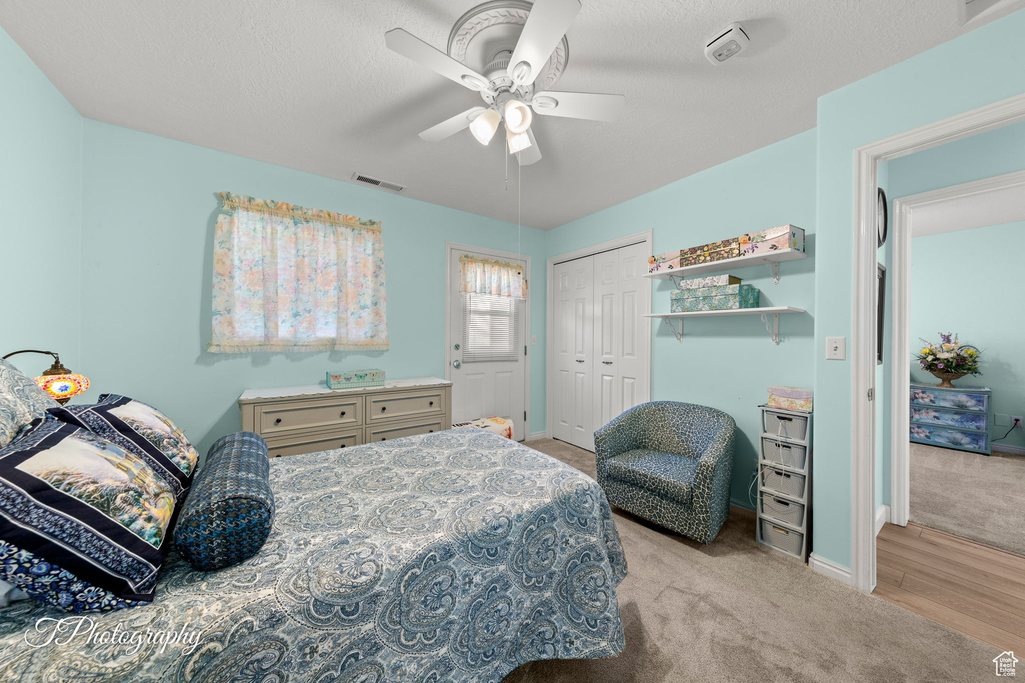 KINGS ROW EST - Residential