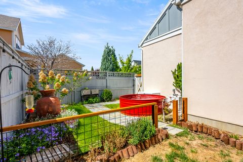 Tiny photo for 10388 S SPLIT ROCK DR W, South Jordan, UT 84095 (MLS # 2156580)