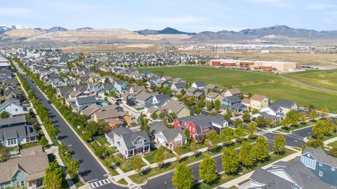 Tiny photo for 10388 S SPLIT ROCK DR W, South Jordan, UT 84095 (MLS # 2156580)