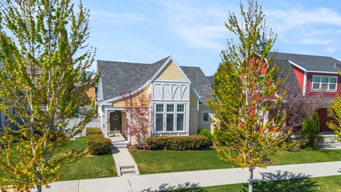 Photo of 10388 S SPLIT ROCK DR W, South Jordan, UT 84095 (MLS # 2156580)