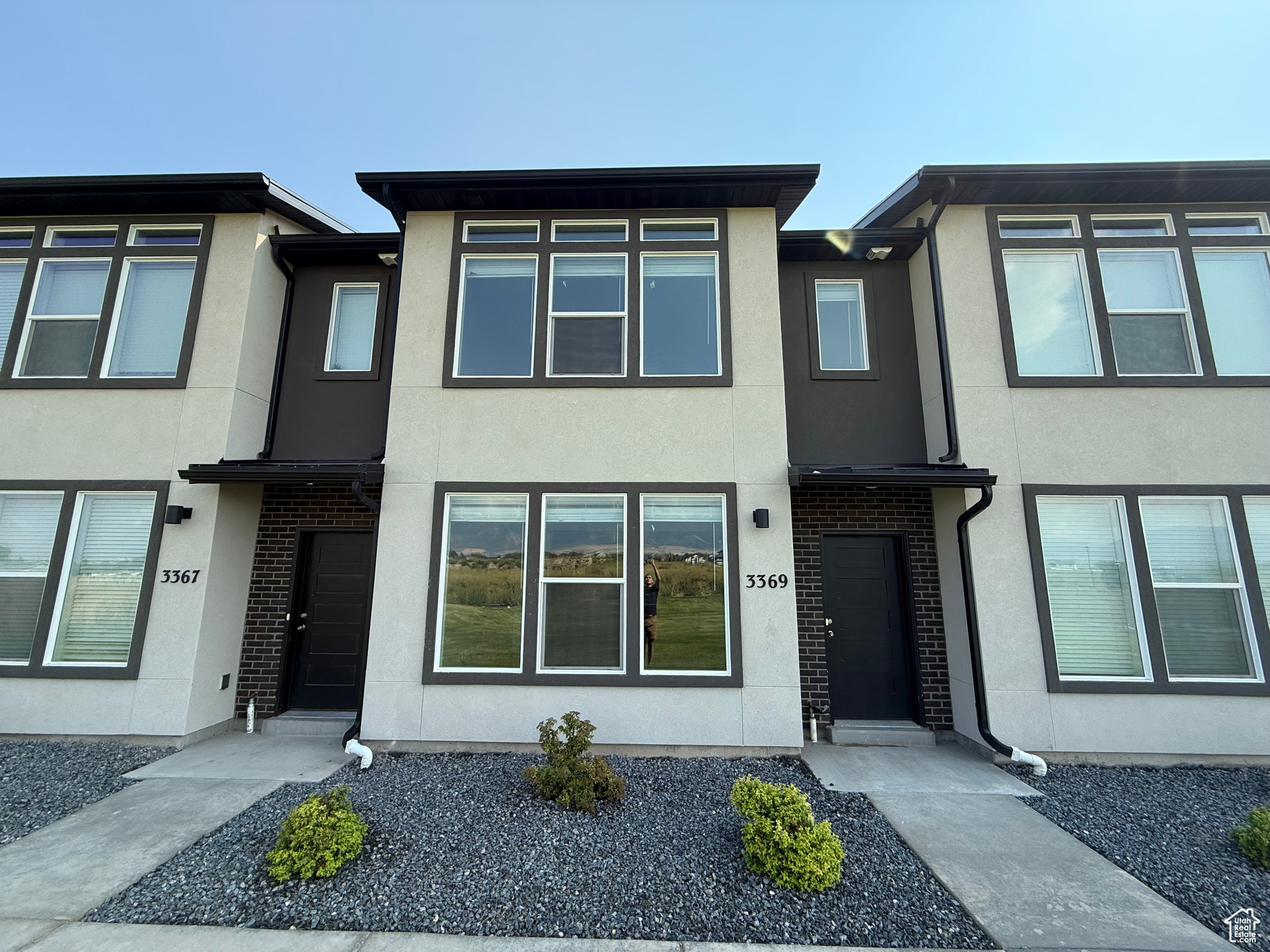 This like-new townhome in Nibley Meadows has everything you've been looking for! Incredible views of the mountains, a future city park steps from your front door, and plenty of space! You'll love the luxury kitchen with an oversized island and pantry, the cozy living room, and the huge primary suite that soaks in views of the mountains! This townhome checks all the boxes for low maintenance comfortable living!