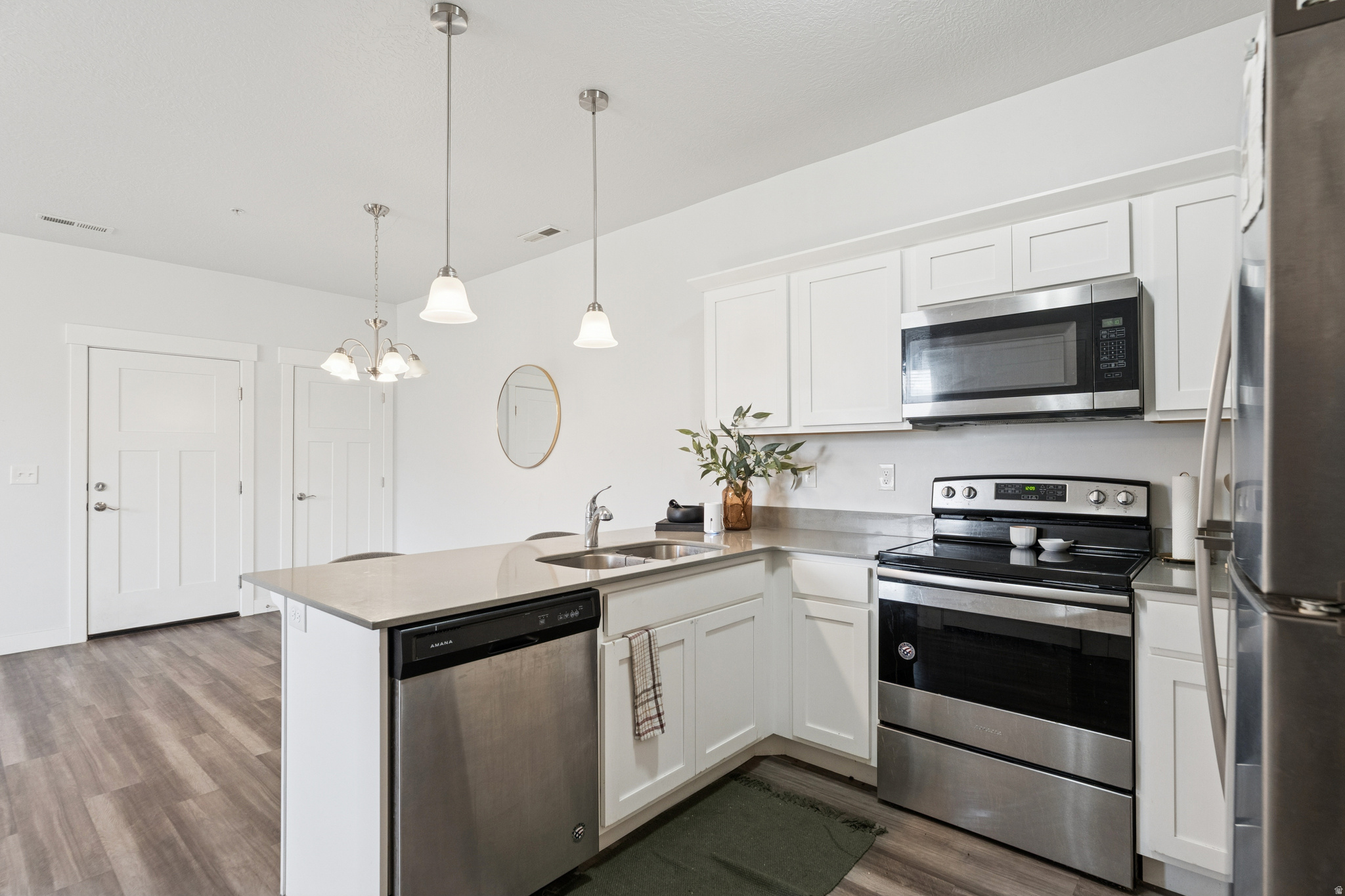 LAKE FRONT - Residential