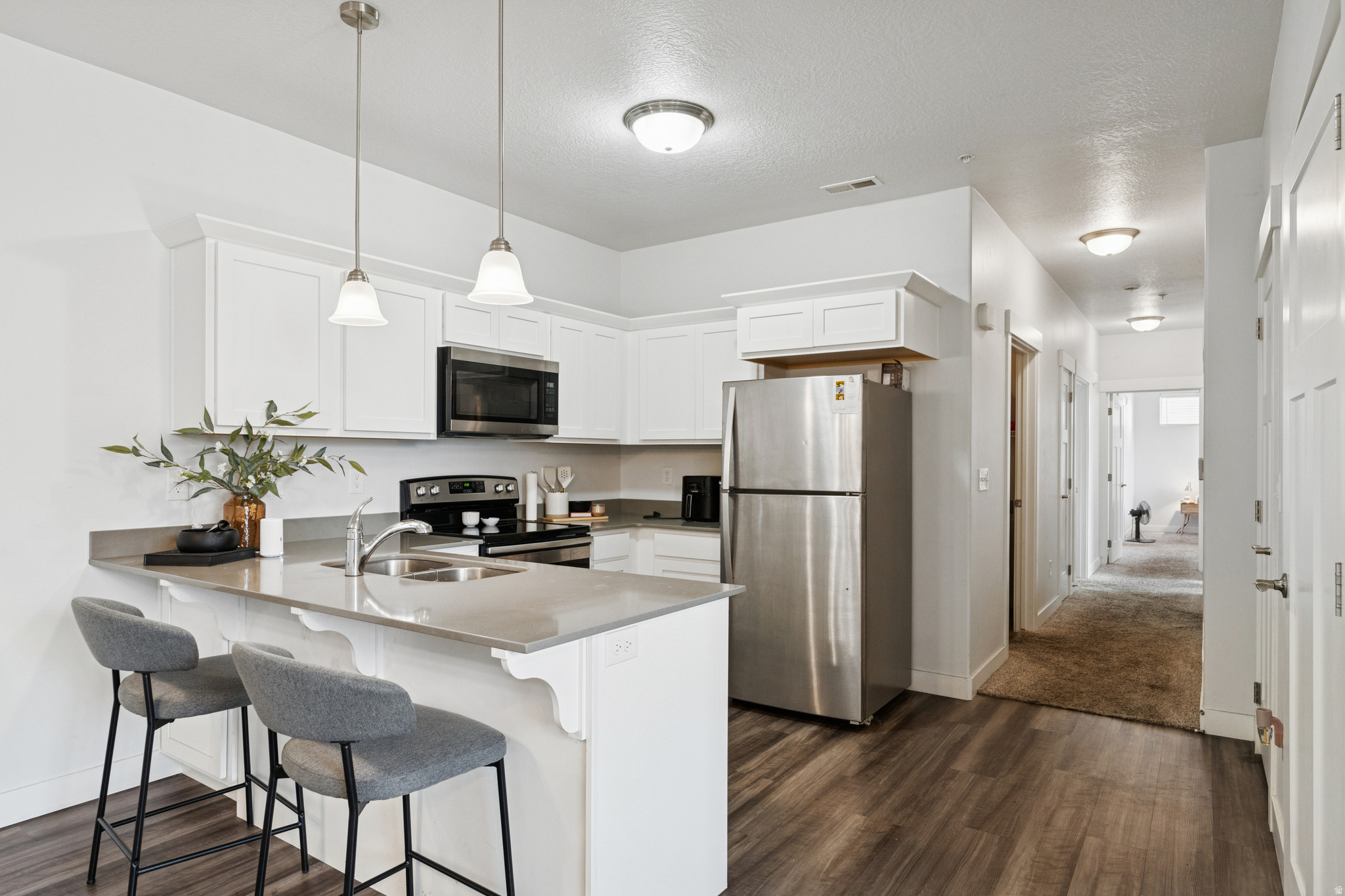 LAKE FRONT - Residential