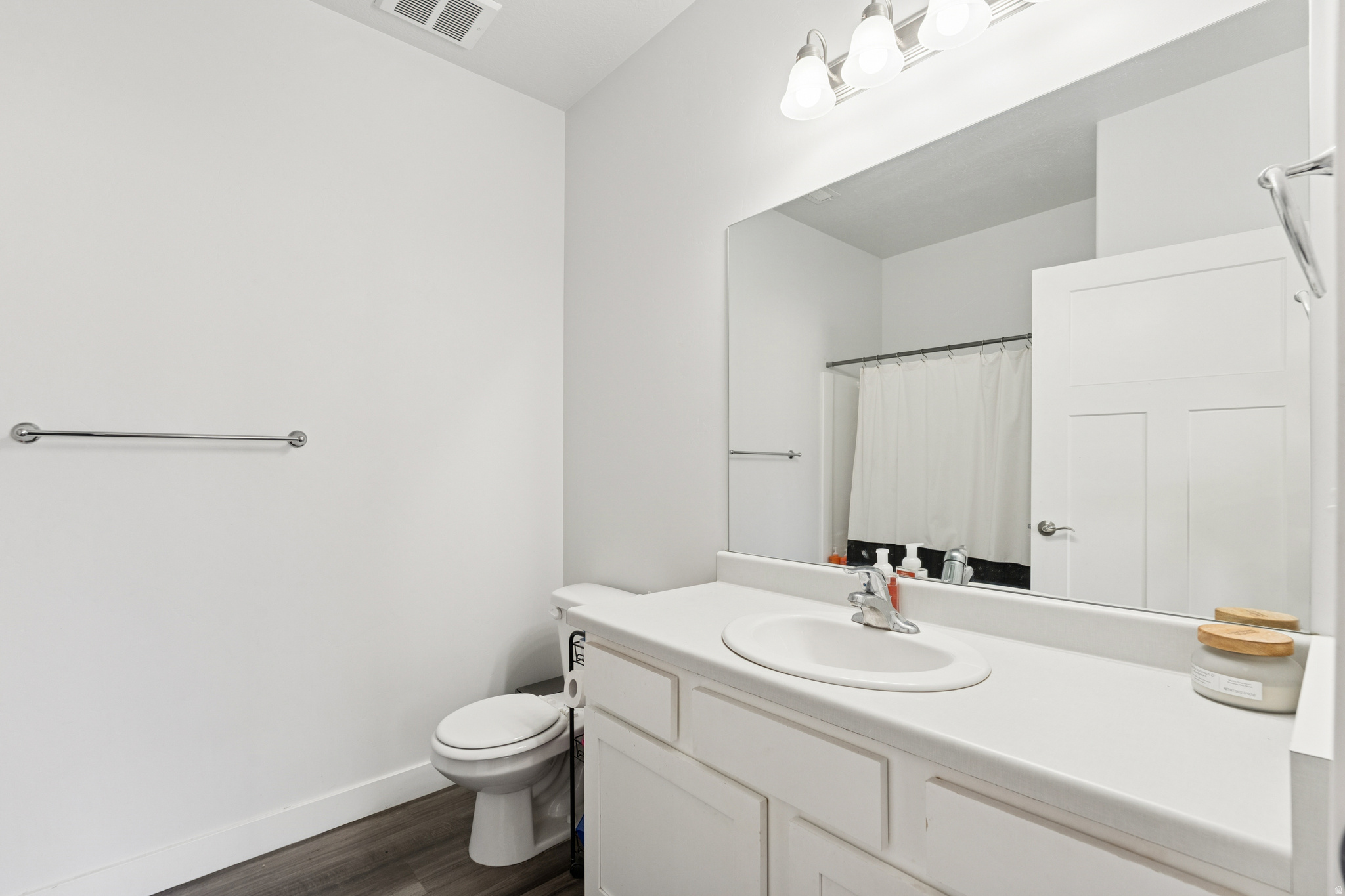 LAKE FRONT - Residential