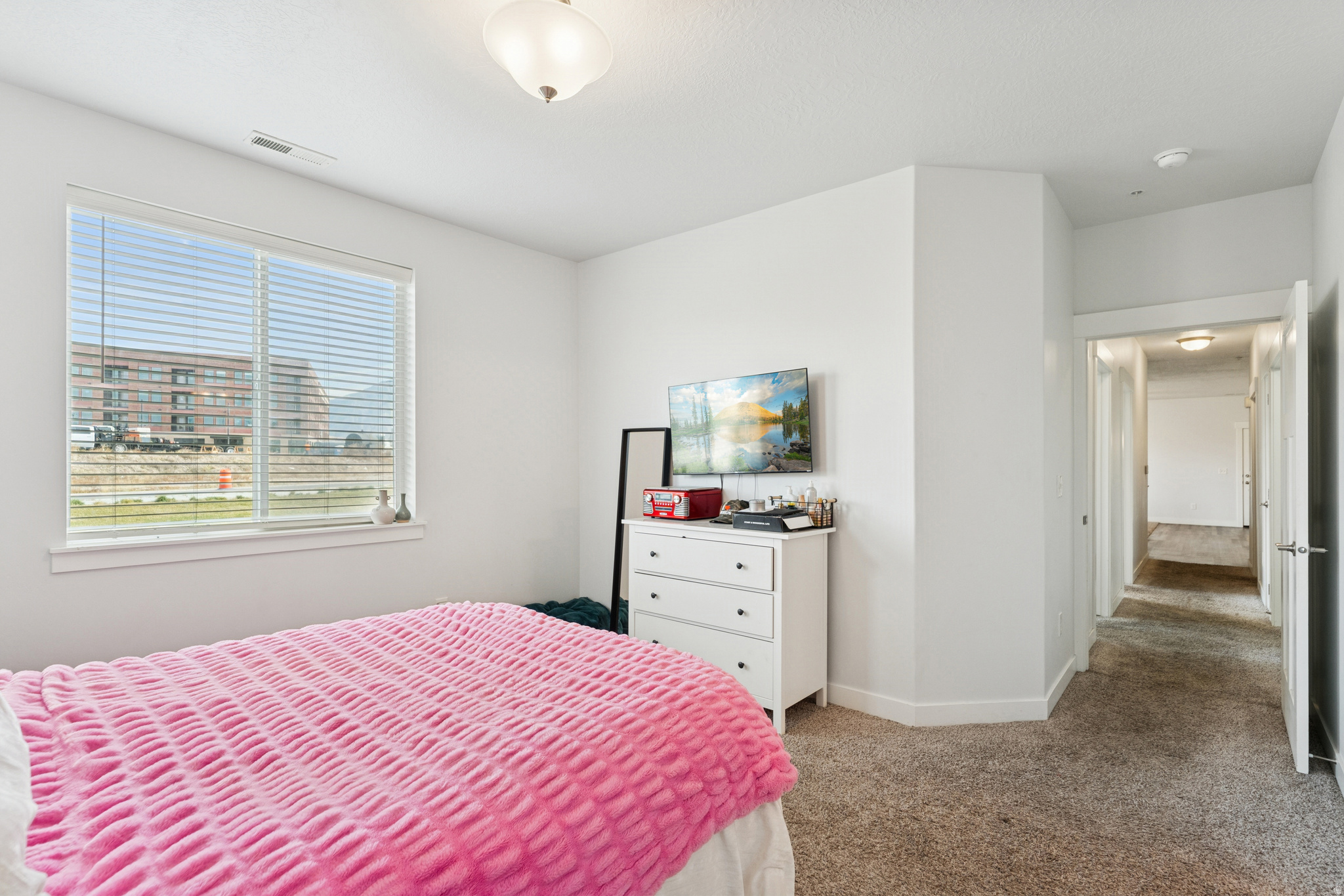 LAKE FRONT - Residential