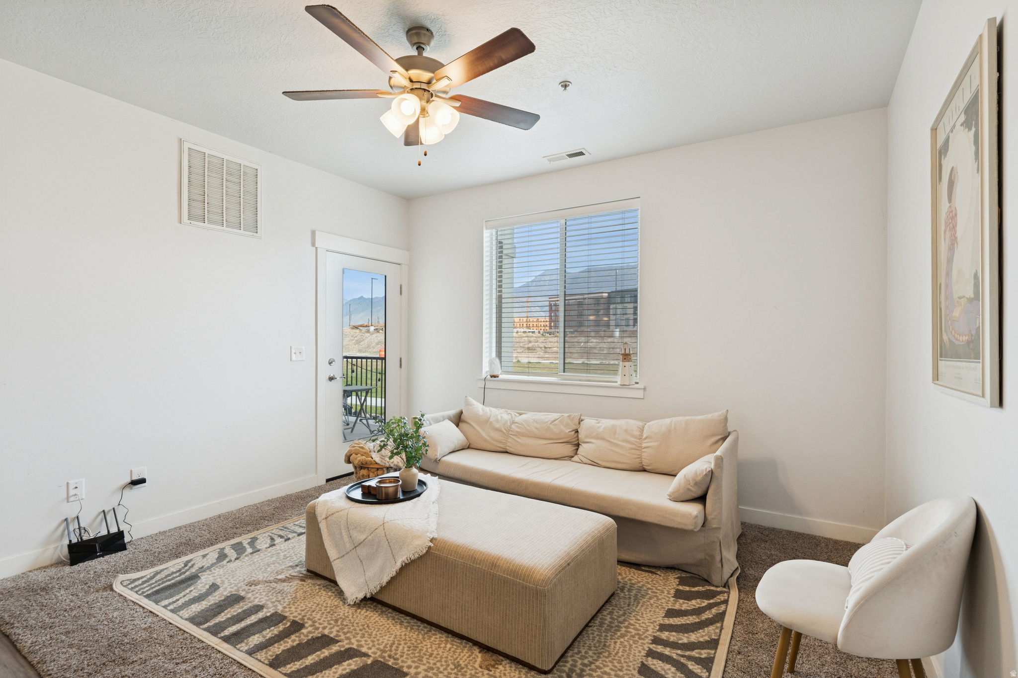 LAKE FRONT - Residential