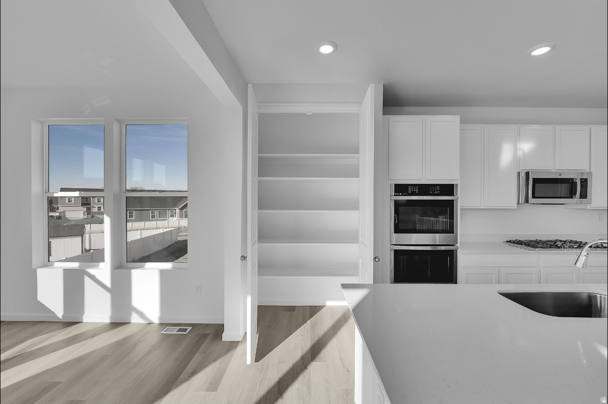 TAYLOR LANDING - Residential