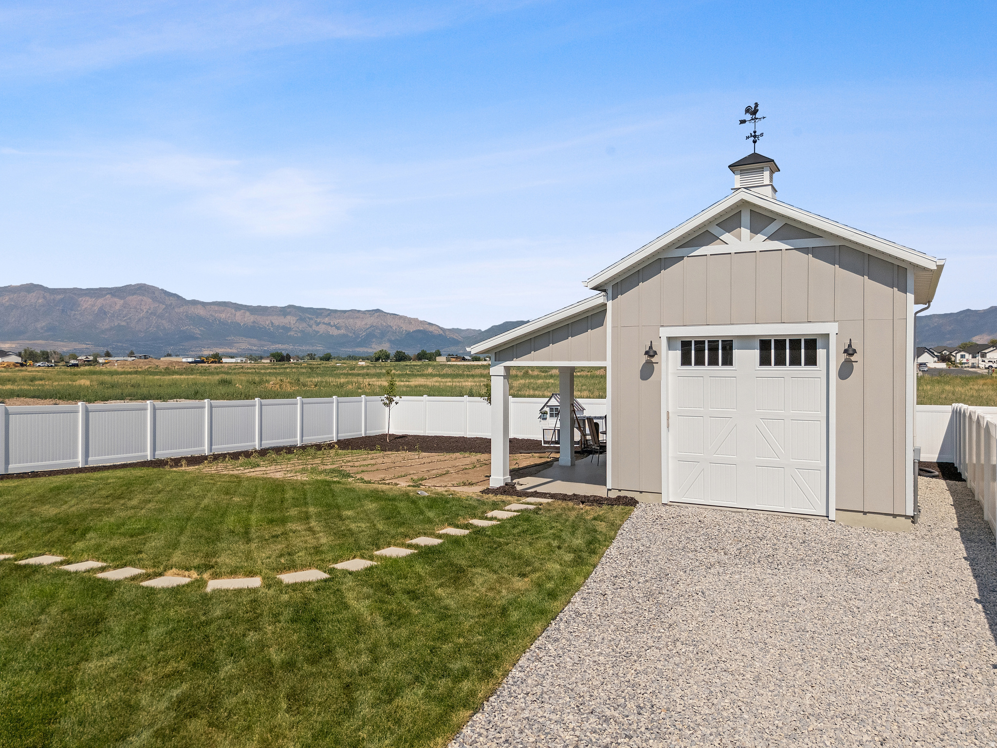 BRISTOL FARMS - Residential