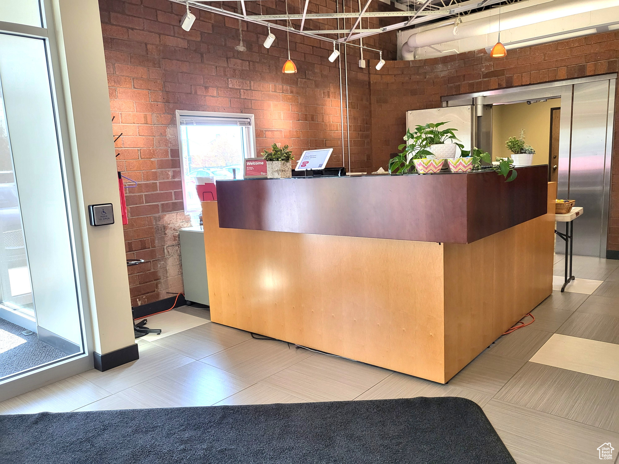 PLAT A - Commercial Sale