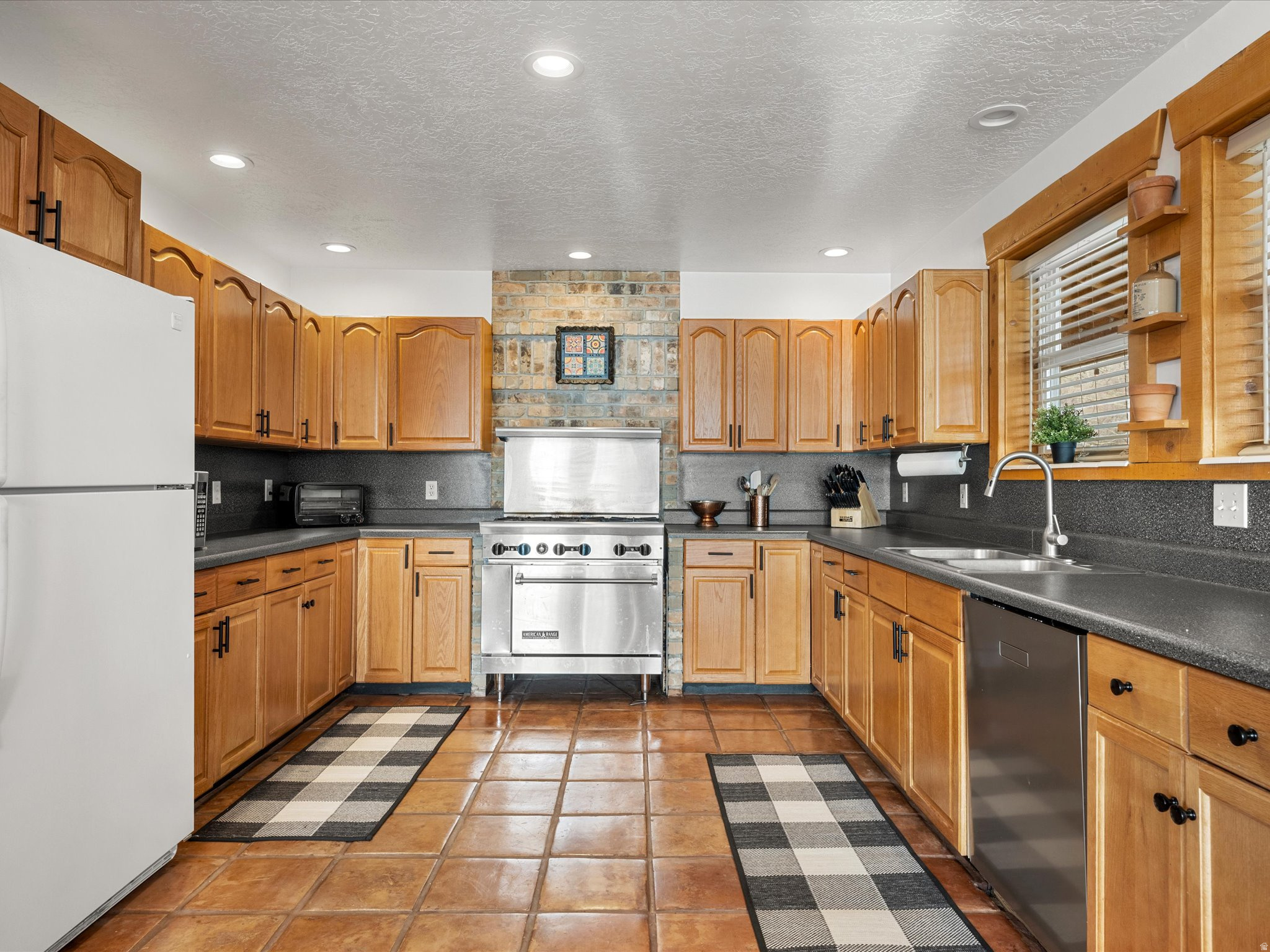 BEAR LAKE WEST - Residential