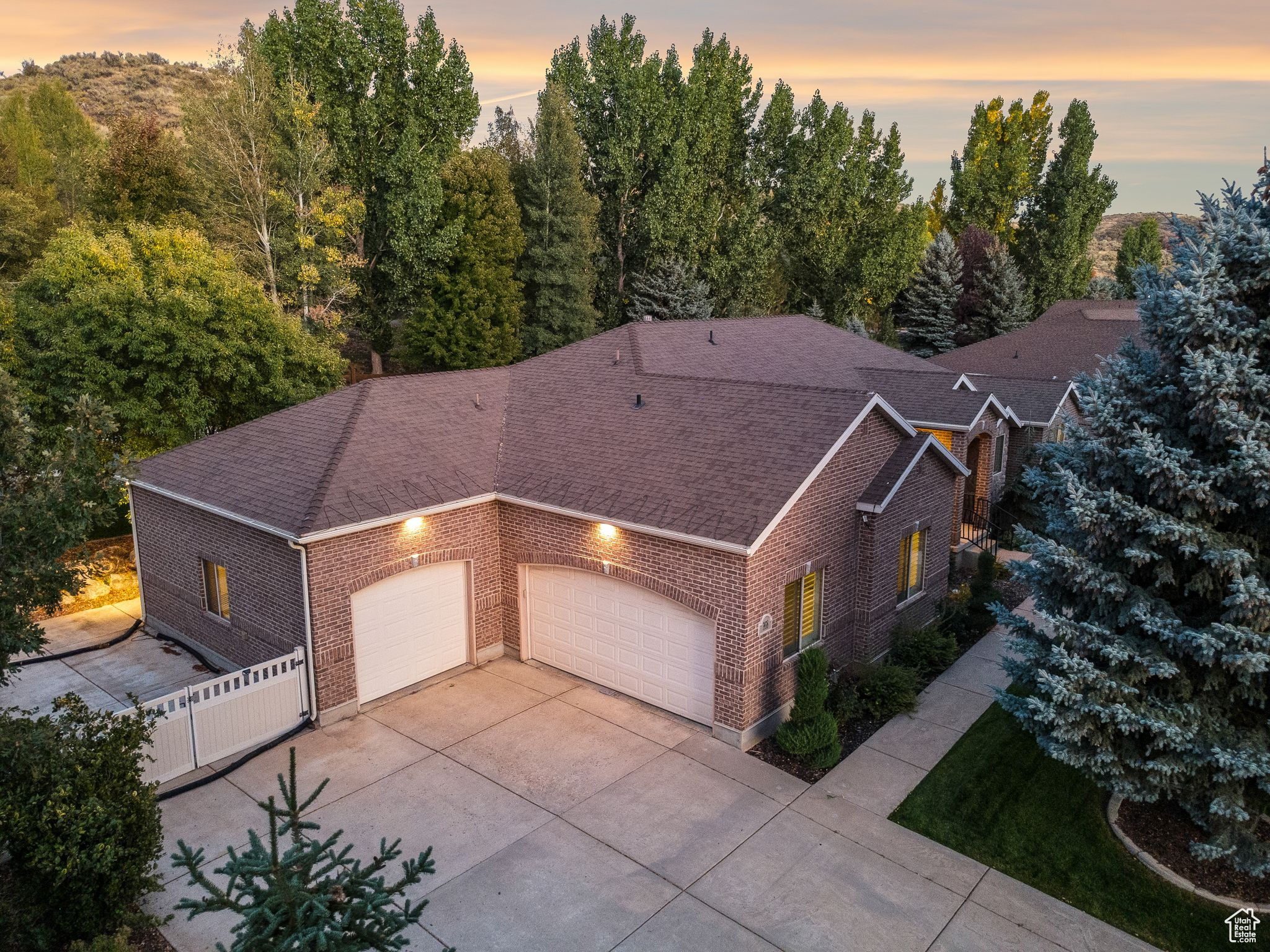COTTONWOODS PHASE 1 - Residential