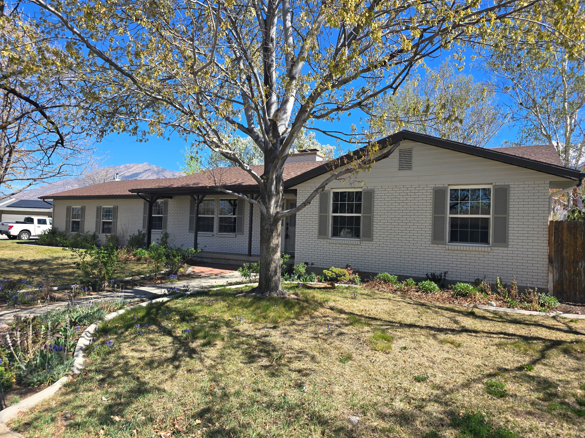 WILLOW CREEK TERRACE #4 - Residential