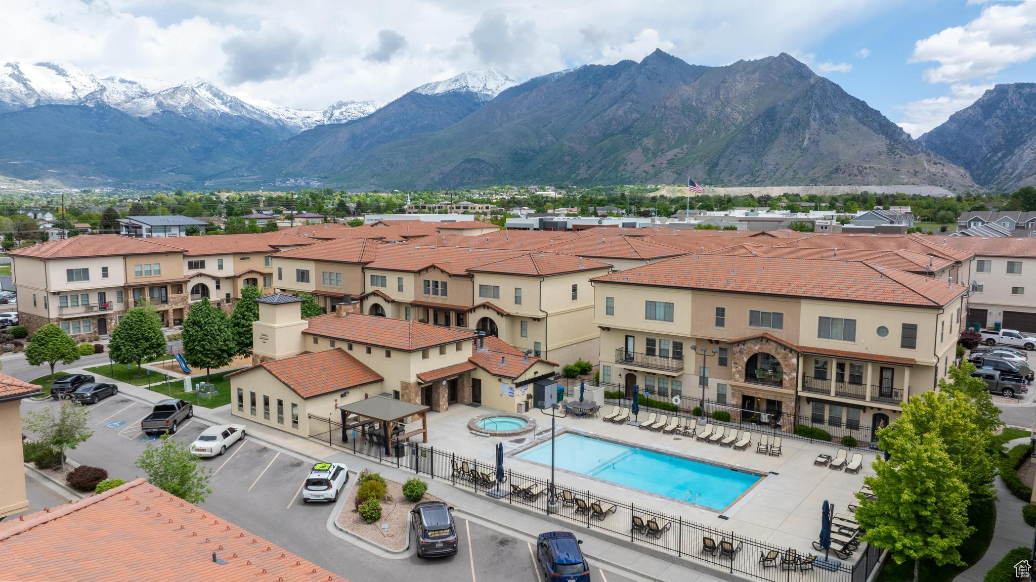 TOSCANA AT HIGHLAND - Residential