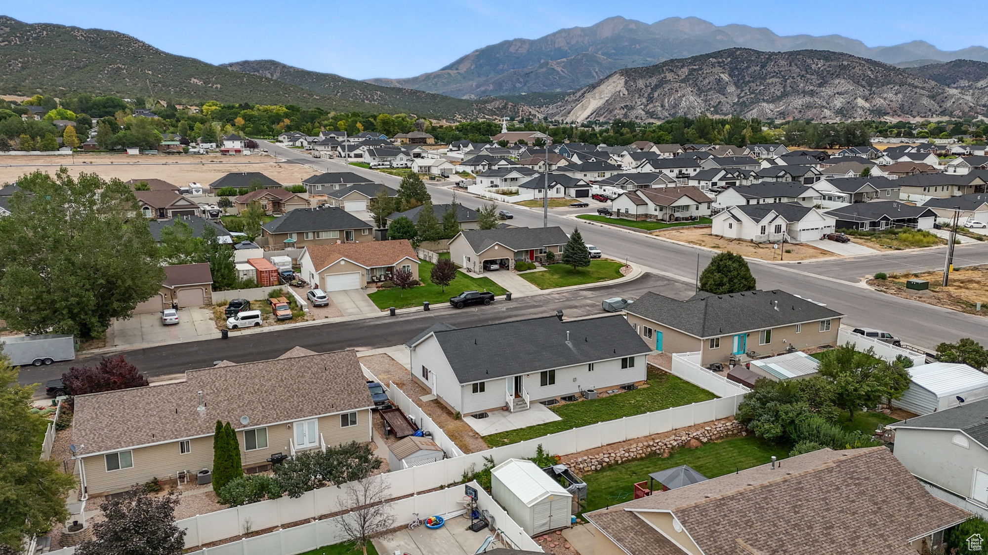 HUNTERS MEADOW SUBD - Residential