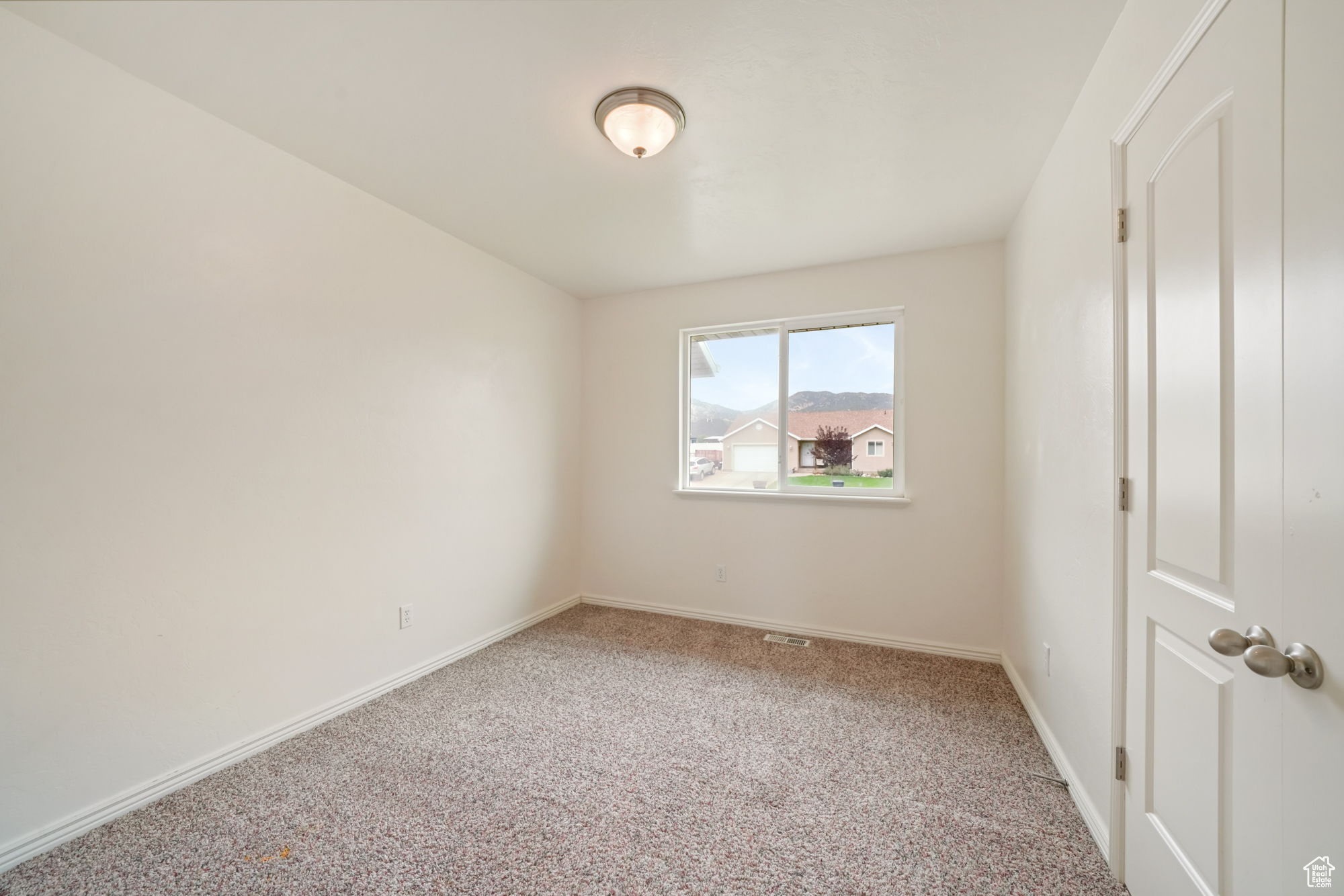 HUNTERS MEADOW SUBD - Residential