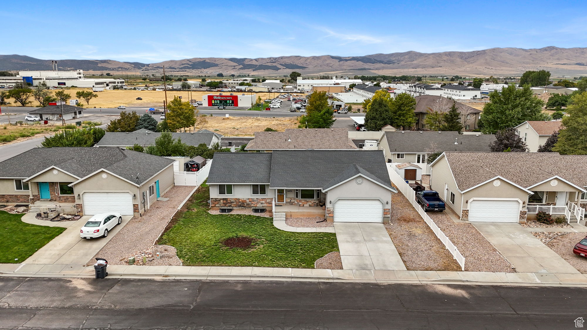 HUNTERS MEADOW SUBD - Residential