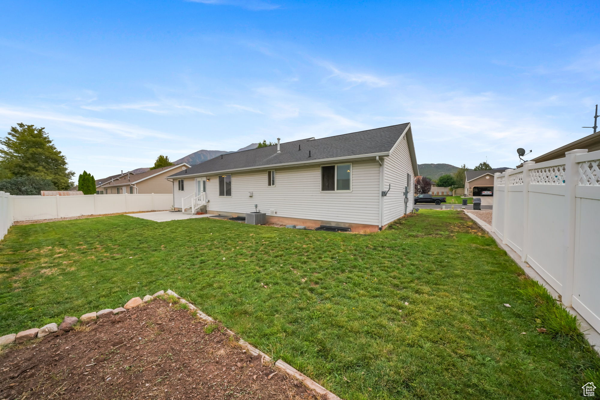 HUNTERS MEADOW SUBD - Residential