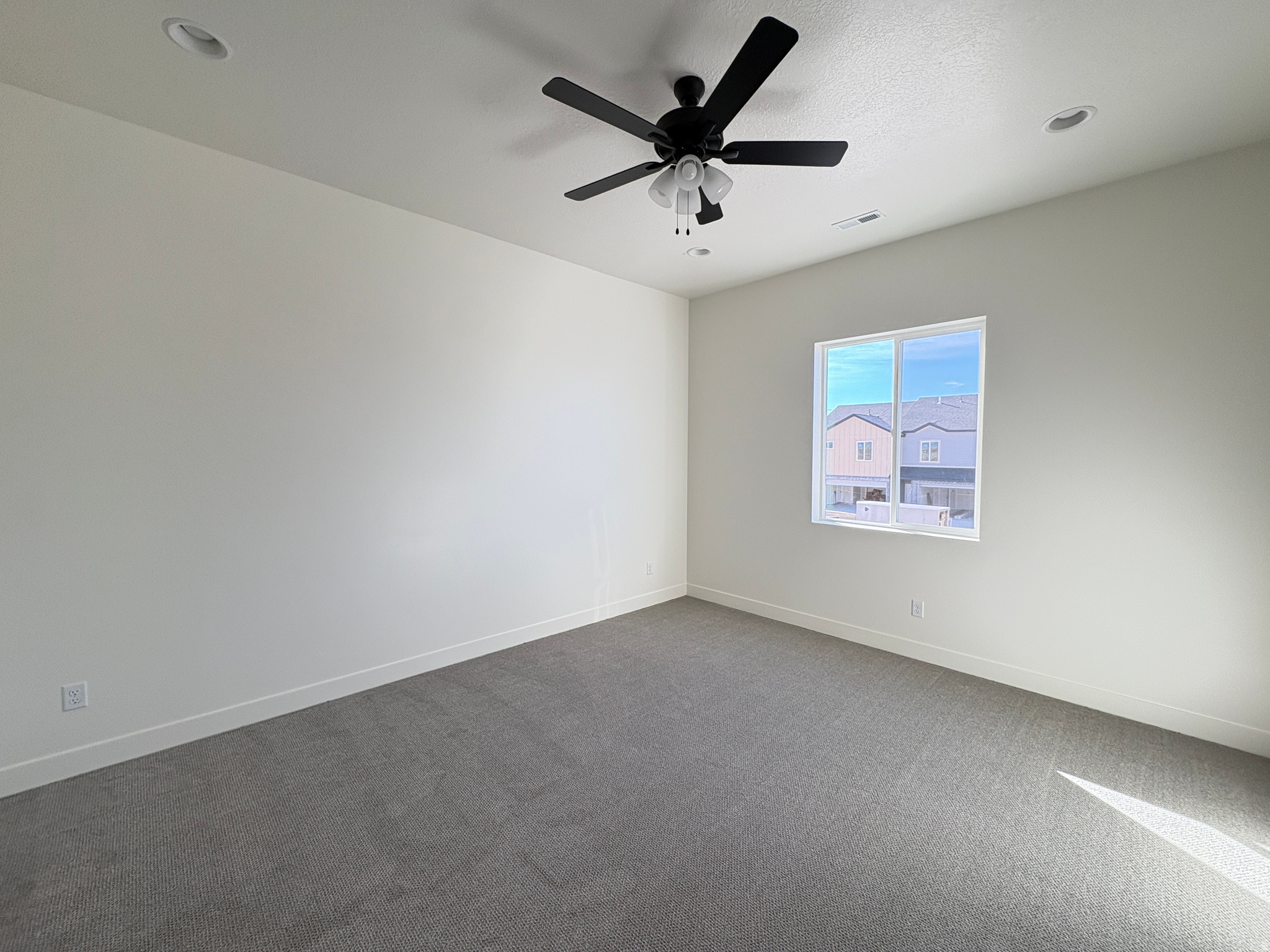 SALT GRASS - Residential