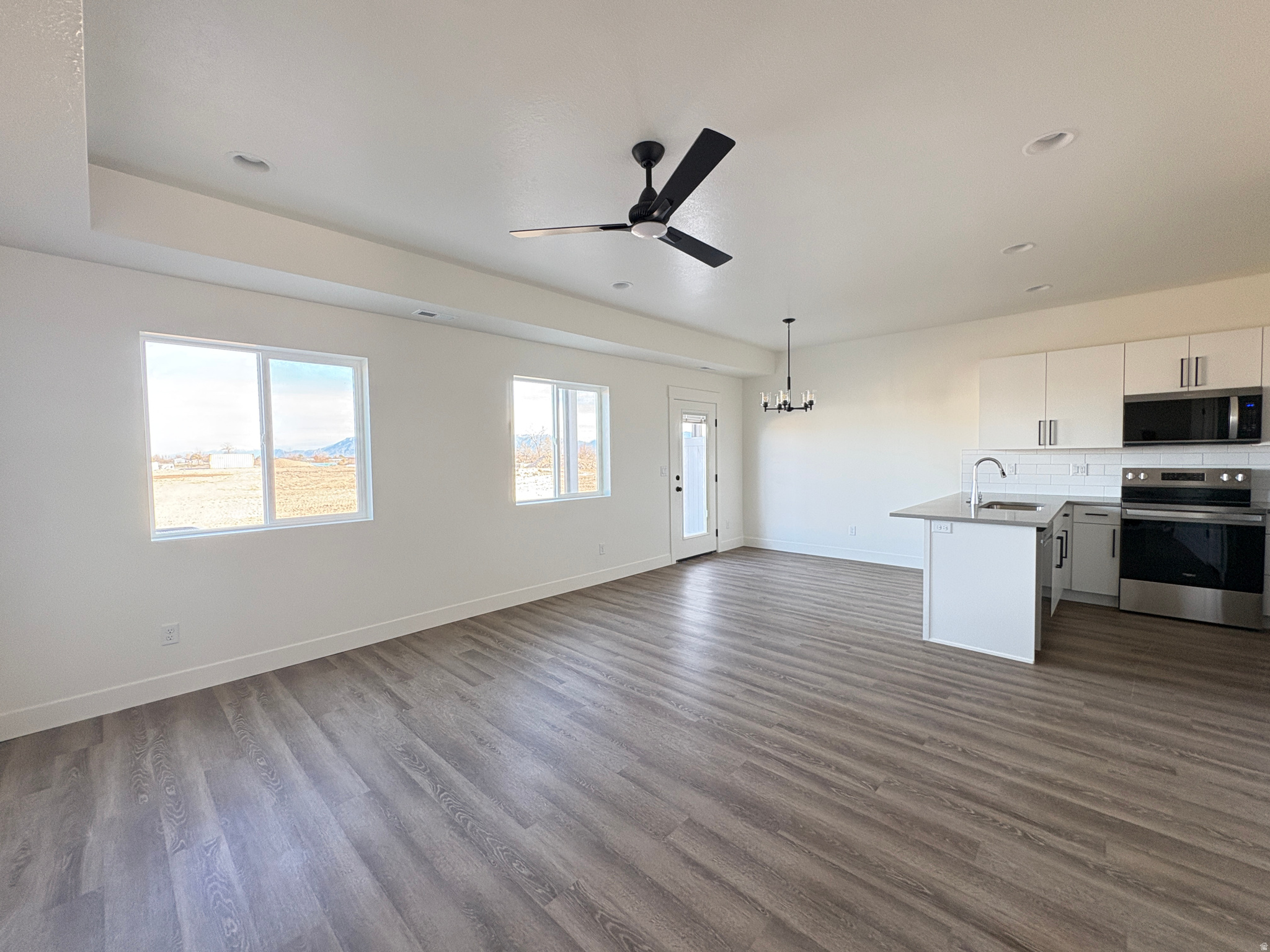 SALT GRASS - Residential