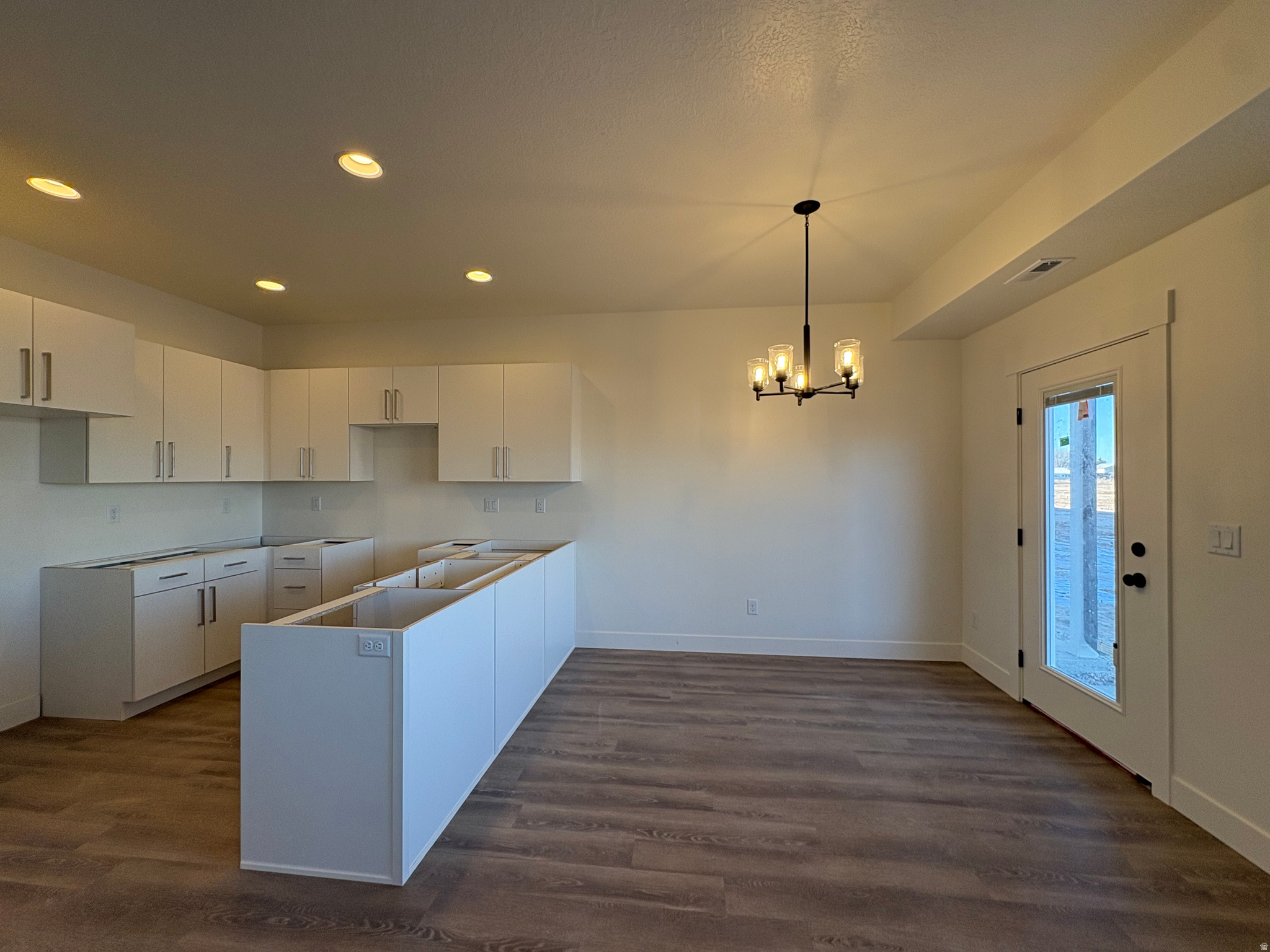 SALT GRASS - Residential