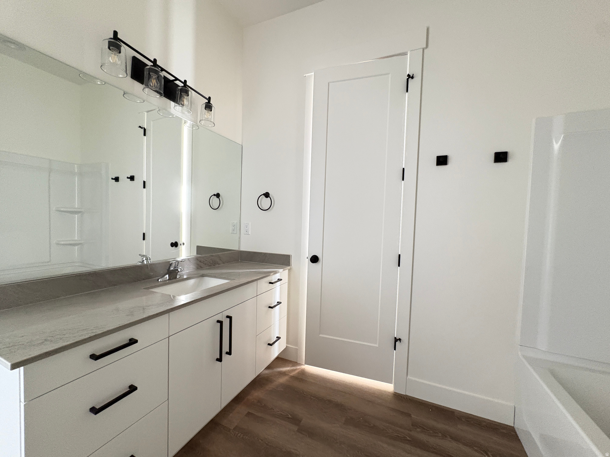 SALT GRASS - Residential