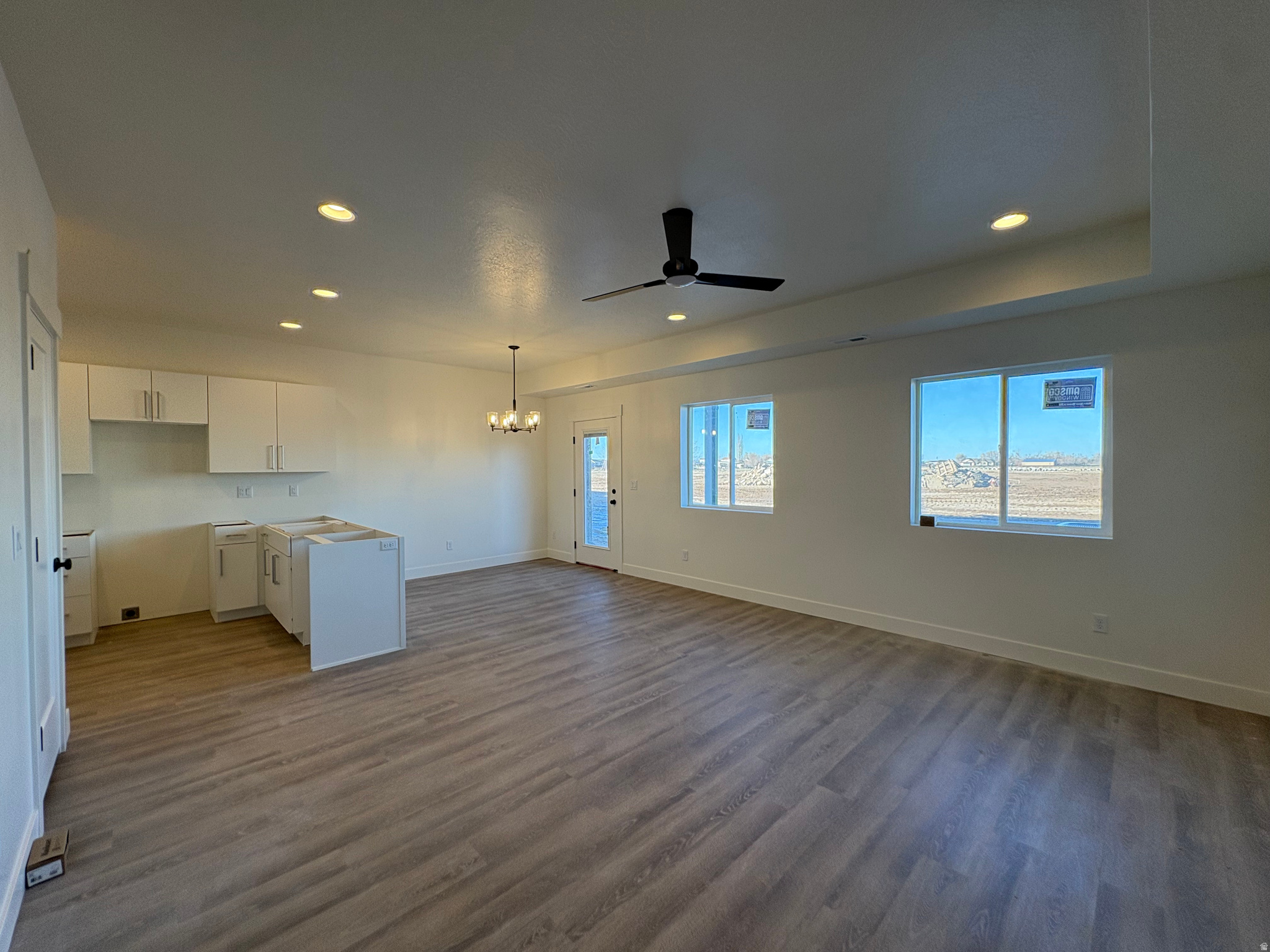 SALT GRASS - Residential