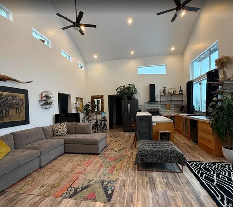 Tiny photo for 711 E 400 N, Springville, UT 84663 (MLS # 2135907)