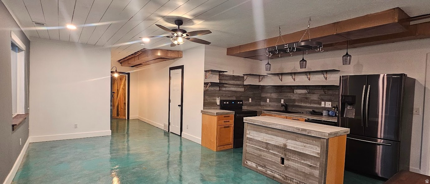 EAST SUNSET RIDGE - Residential