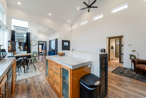 Tiny photo for 711 E 400 N, Springville, UT 84663 (MLS # 2135907)