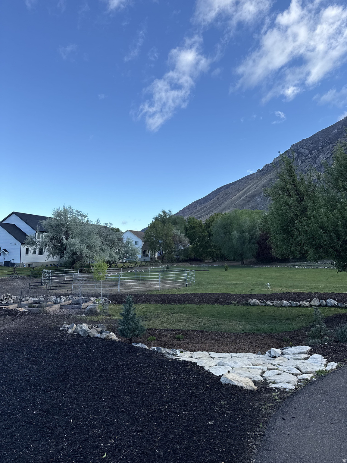 EAST SUNSET RIDGE - Residential