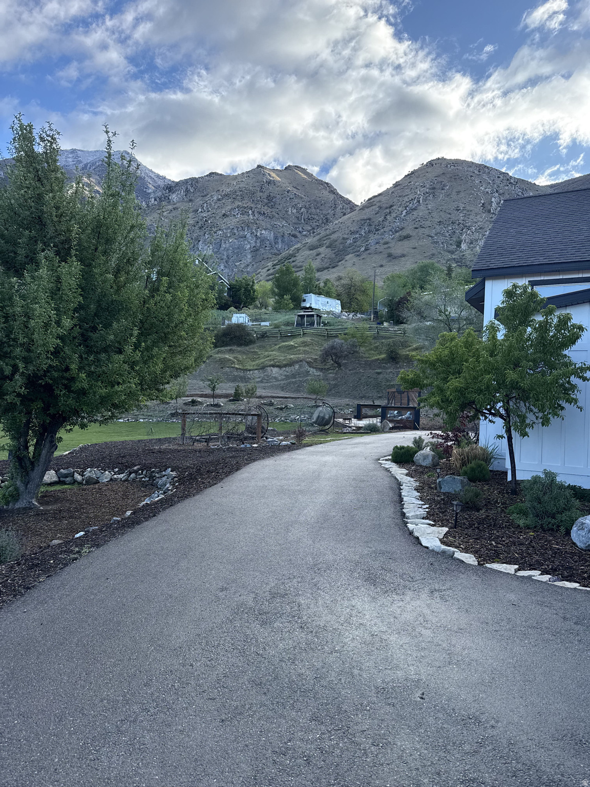 EAST SUNSET RIDGE - Residential
